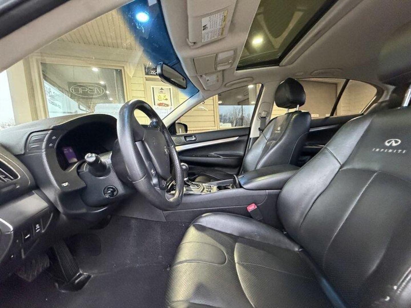 2013 Malbec Black INFINITI G37 Sedan X (JN1CV6AR0DM) with an 3.7L V6 328hp 269ft. lbs. engine, Automatic transmission, located at 25355 Eames Street, Channahon, IL, 60410, (815) 467-1807, 41.429108, -88.228432 - LOCAL TRADE. NEEDS NORMAL MAIT...TIRES, BRAKES ETC. PRICED TO SELL ACCORDINGLY. - Photo#10