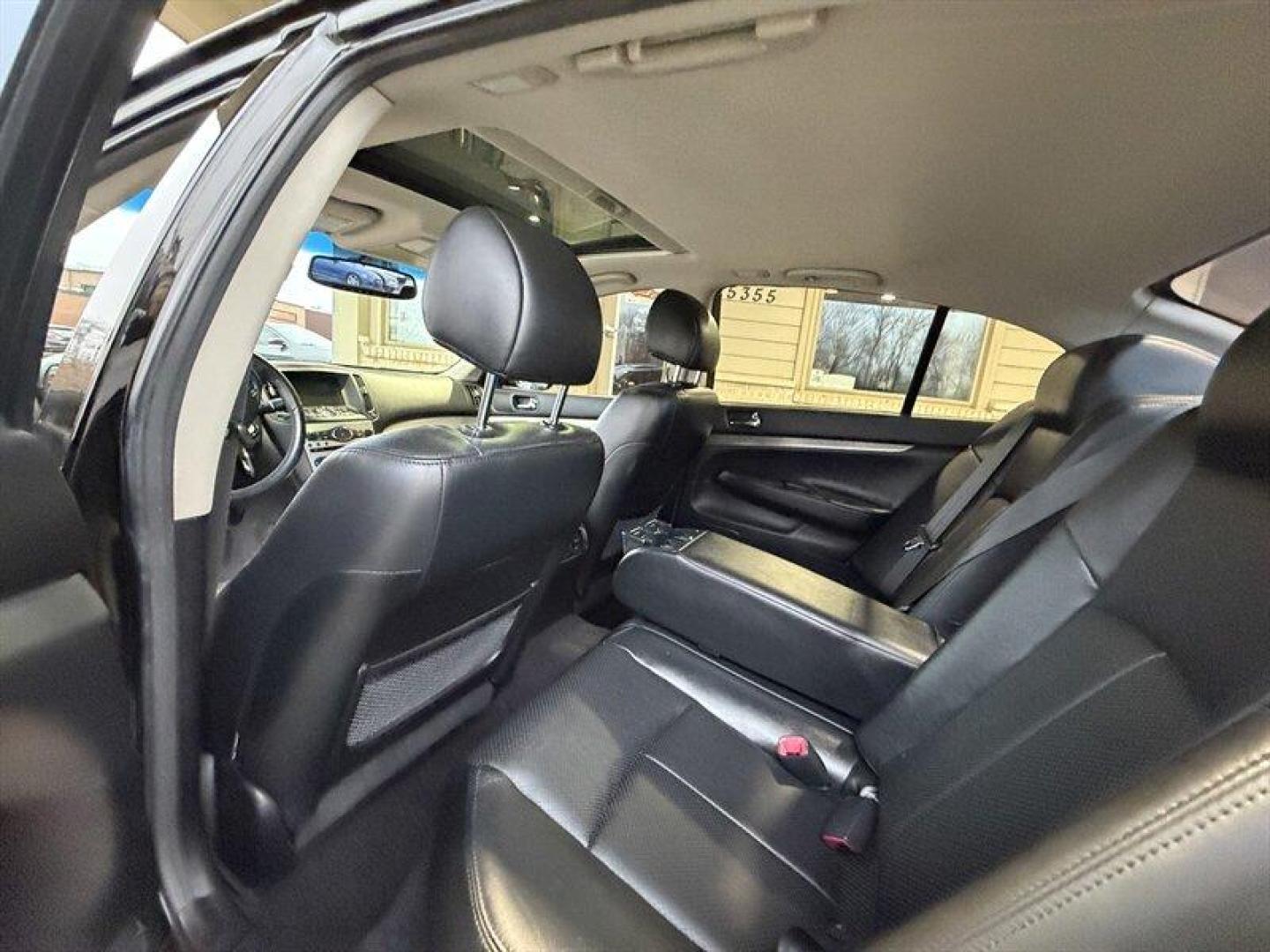 2013 Malbec Black INFINITI G37 Sedan X (JN1CV6AR0DM) with an 3.7L V6 328hp 269ft. lbs. engine, Automatic transmission, located at 25355 Eames Street, Channahon, IL, 60410, (815) 467-1807, 41.429108, -88.228432 - LOCAL TRADE. NEEDS NORMAL MAIT...TIRES, BRAKES ETC. PRICED TO SELL ACCORDINGLY. - Photo#11