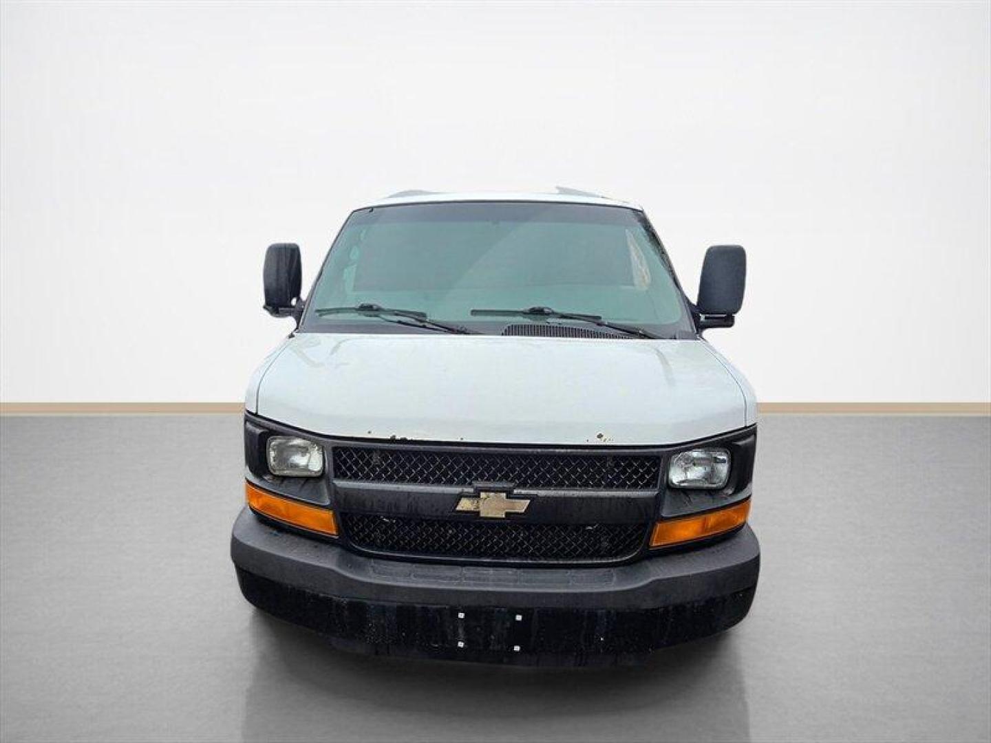 2015 White Chevrolet Express Work Van Cutaway (1GB0G2CG3F1) with an Vortec 6.0L Flex Fuel V8 342hp 373ft. lbs. engine, Automatic transmission, located at 25355 Eames Street, Channahon, IL, 60410, (815) 467-1807, 41.429108, -88.228432 - *12 FOOT KNAPHEIDE KUV PLUMBERS VAN* CLEAN LOCAL TRADE. JUST SERVICED! - Photo#8