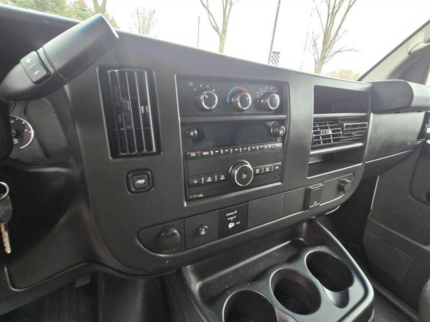 2015 White Chevrolet Express Work Van Cutaway (1GB0G2CG3F1) with an Vortec 6.0L Flex Fuel V8 342hp 373ft. lbs. engine, Automatic transmission, located at 25355 Eames Street, Channahon, IL, 60410, (815) 467-1807, 41.429108, -88.228432 - *12 FOOT KNAPHEIDE KUV PLUMBERS VAN* CLEAN LOCAL TRADE. JUST SERVICED! - Photo#13