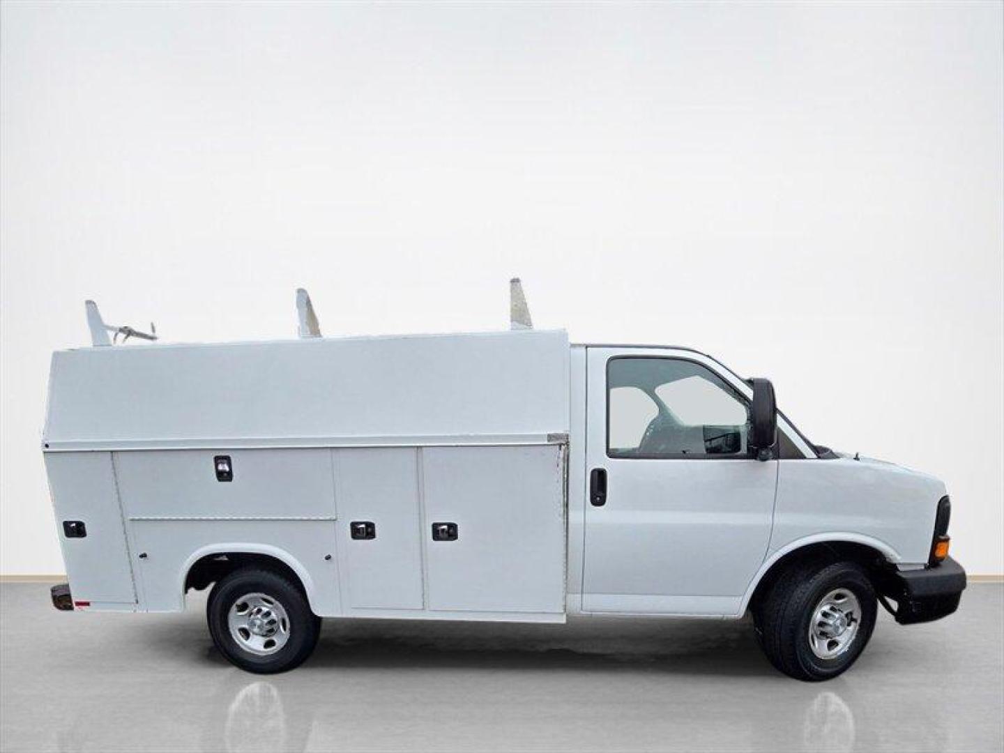 2015 White Chevrolet Express Work Van Cutaway (1GB0G2CG3F1) with an Vortec 6.0L Flex Fuel V8 342hp 373ft. lbs. engine, Automatic transmission, located at 25355 Eames Street, Channahon, IL, 60410, (815) 467-1807, 41.429108, -88.228432 - *12 FOOT KNAPHEIDE KUV PLUMBERS VAN* CLEAN LOCAL TRADE. JUST SERVICED! - Photo#1