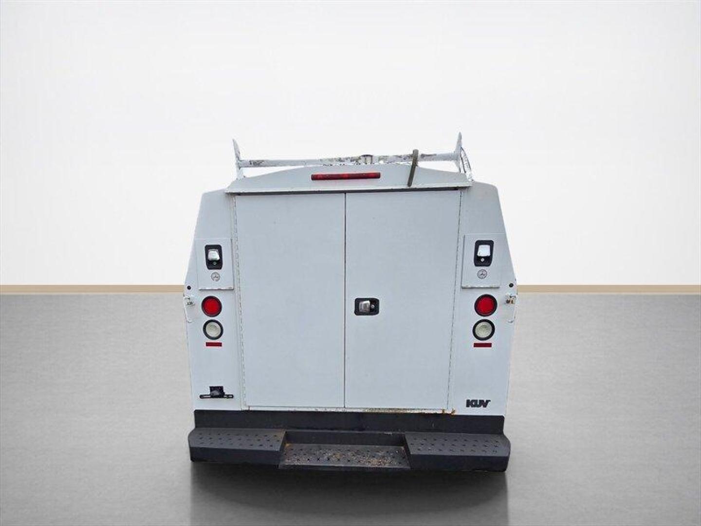 2015 White Chevrolet Express Work Van Cutaway (1GB0G2CG3F1) with an Vortec 6.0L Flex Fuel V8 342hp 373ft. lbs. engine, Automatic transmission, located at 25355 Eames Street, Channahon, IL, 60410, (815) 467-1807, 41.429108, -88.228432 - *12 FOOT KNAPHEIDE KUV PLUMBERS VAN* CLEAN LOCAL TRADE. JUST SERVICED! - Photo#4