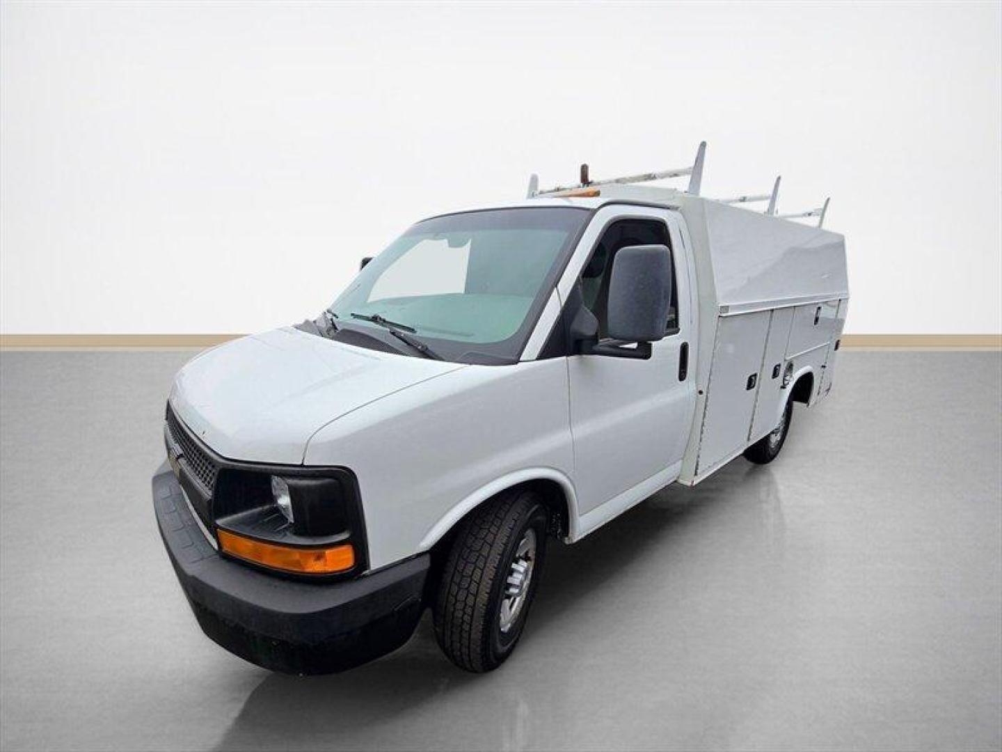 2015 White Chevrolet Express Work Van Cutaway (1GB0G2CG3F1) with an Vortec 6.0L Flex Fuel V8 342hp 373ft. lbs. engine, Automatic transmission, located at 25355 Eames Street, Channahon, IL, 60410, (815) 467-1807, 41.429108, -88.228432 - *12 FOOT KNAPHEIDE KUV PLUMBERS VAN* CLEAN LOCAL TRADE. JUST SERVICED! - Photo#7