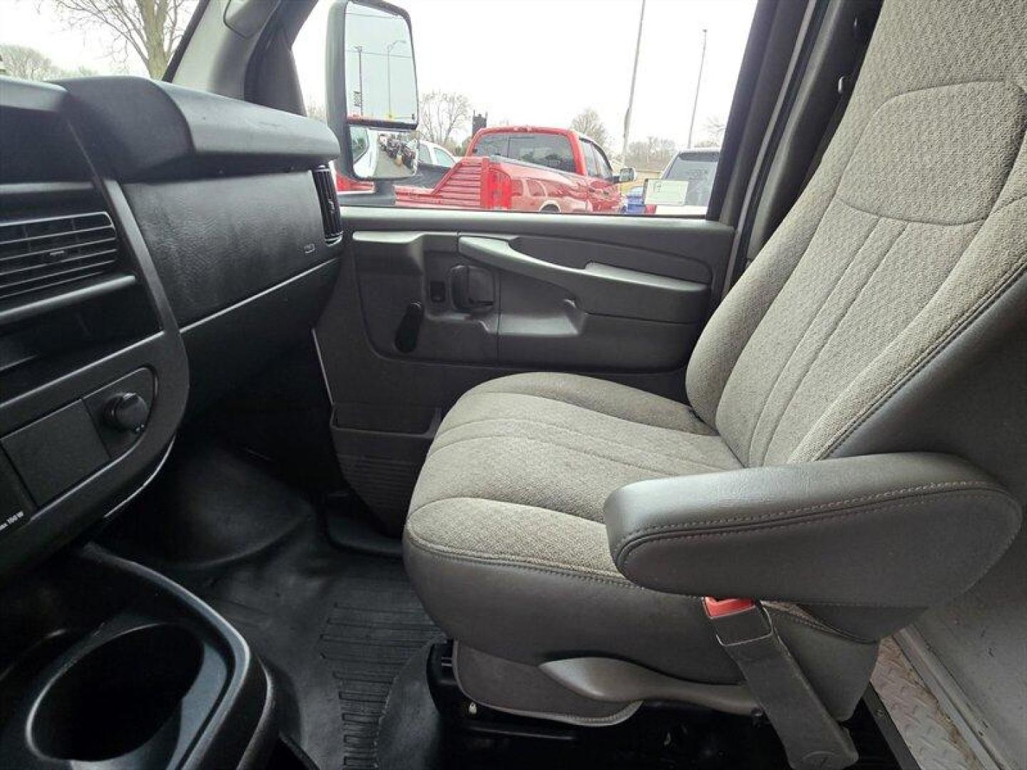 2015 White Chevrolet Express Work Van Cutaway (1GB0G2CG3F1) with an Vortec 6.0L Flex Fuel V8 342hp 373ft. lbs. engine, Automatic transmission, located at 25355 Eames Street, Channahon, IL, 60410, (815) 467-1807, 41.429108, -88.228432 - *12 FOOT KNAPHEIDE KUV PLUMBERS VAN* CLEAN LOCAL TRADE. JUST SERVICED! - Photo#15