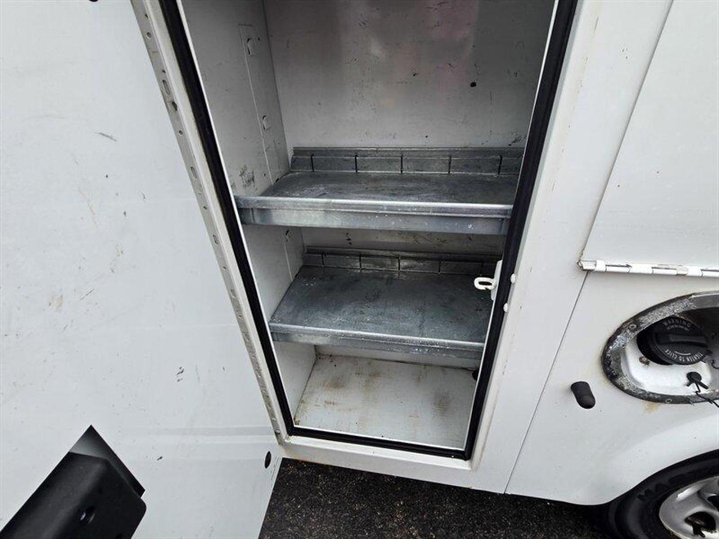 2015 White Chevrolet Express Work Van Cutaway (1GB0G2CG3F1) with an Vortec 6.0L Flex Fuel V8 342hp 373ft. lbs. engine, Automatic transmission, located at 25355 Eames Street, Channahon, IL, 60410, (815) 467-1807, 41.429108, -88.228432 - *12 FOOT KNAPHEIDE KUV PLUMBERS VAN* CLEAN LOCAL TRADE. JUST SERVICED! - Photo#19