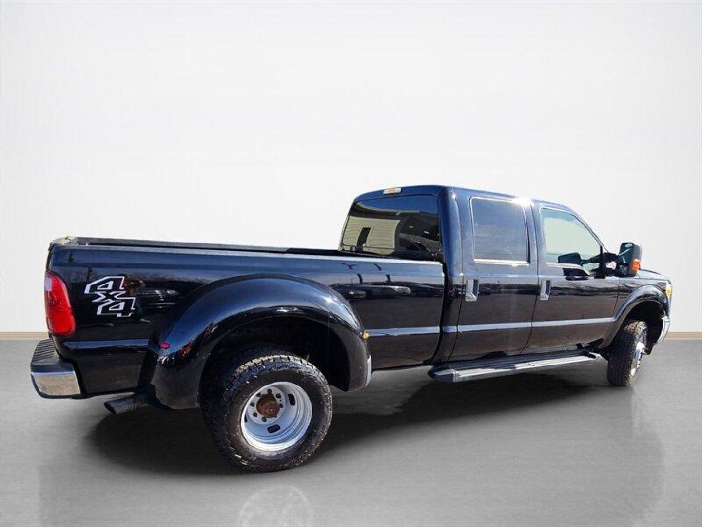 2016 Shadow Black Ford F-350 XLT DRW (1FT8W3D65GE) with an 6.2L Flex Fuel V8 316hp 397ft. lbs. engine, Automatic transmission, located at 25355 Eames Street, Channahon, IL, 60410, (815) 467-1807, 41.429108, -88.228432 - ** 8 FOOT LONG BED, ONLY 46,000 MILES **2016 Ford F-350 Super Duty XLT Shadow Black exterior, Steel Gray interior. Powered by the factory 6.2L Flex-Fuel V8 (316 hp / 397 lb-ft) paired with Fords TorqShift six-speed automatic transmission. This one-owner truck has below 47,000 miles (averaging under - Photo#3
