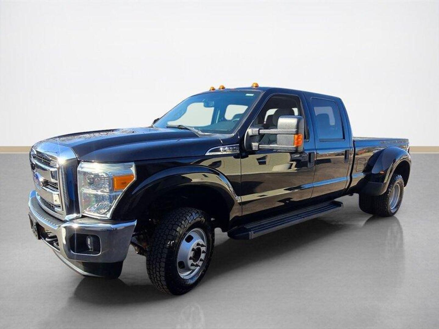 2016 Shadow Black Ford F-350 XLT DRW (1FT8W3D65GE) with an 6.2L Flex Fuel V8 316hp 397ft. lbs. engine, Automatic transmission, located at 25355 Eames Street, Channahon, IL, 60410, (815) 467-1807, 41.429108, -88.228432 - ** 8 FOOT LONG BED, ONLY 46,000 MILES **2016 Ford F-350 Super Duty XLT Shadow Black exterior, Steel Gray interior. Powered by the factory 6.2L Flex-Fuel V8 (316 hp / 397 lb-ft) paired with Fords TorqShift six-speed automatic transmission. This one-owner truck has below 47,000 miles (averaging under - Photo#7