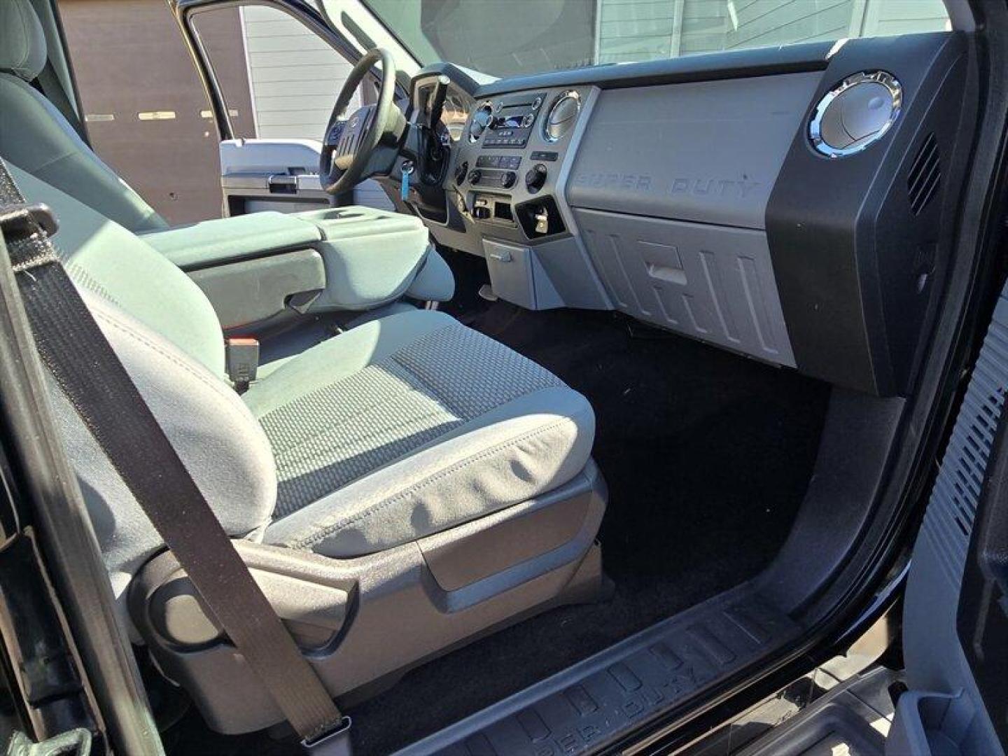 2016 Shadow Black Ford F-350 XLT DRW (1FT8W3D65GE) with an 6.2L Flex Fuel V8 316hp 397ft. lbs. engine, Automatic transmission, located at 25355 Eames Street, Channahon, IL, 60410, (815) 467-1807, 41.429108, -88.228432 - ** 8 FOOT LONG BED, ONLY 46,000 MILES **2016 Ford F-350 Super Duty XLT Shadow Black exterior, Steel Gray interior. Powered by the factory 6.2L Flex-Fuel V8 (316 hp / 397 lb-ft) paired with Fords TorqShift six-speed automatic transmission. This one-owner truck has below 47,000 miles (averaging under - Photo#30