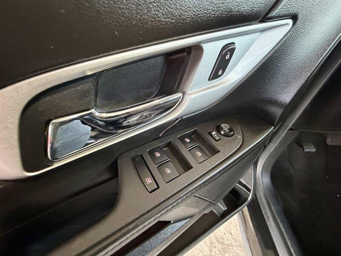 2016 Onyx Black GMC Terrain SLE-1 (2GKFLSEK6G6) with an Ecotec 2.4L I4 182hp 172ft. lbs. engine, Automatic transmission, located at 25355 Eames Street, Channahon, IL, 60410, (815) 467-1807, 41.429108, -88.228432 - Photo#15
