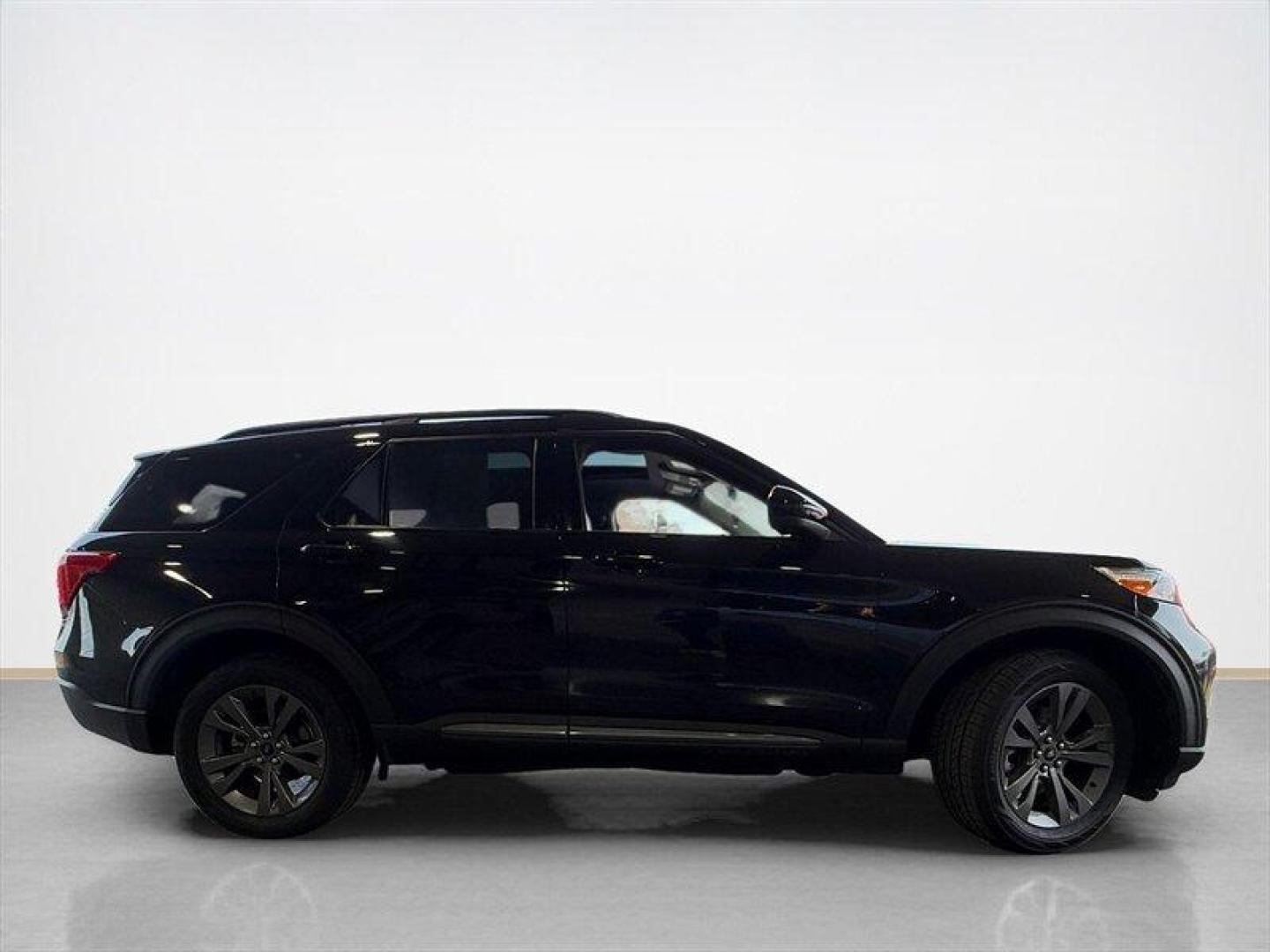 2024 Agate Black Ford Explorer XLT (1FMSK8DH9RG) with an EcoBoost 2.3L Turbo I4 300hp 310ft. lbs. engine, Automatic transmission, located at 25355 Eames Street, Channahon, IL, 60410, (815) 467-1807, 41.429108, -88.228432 - Photo#1