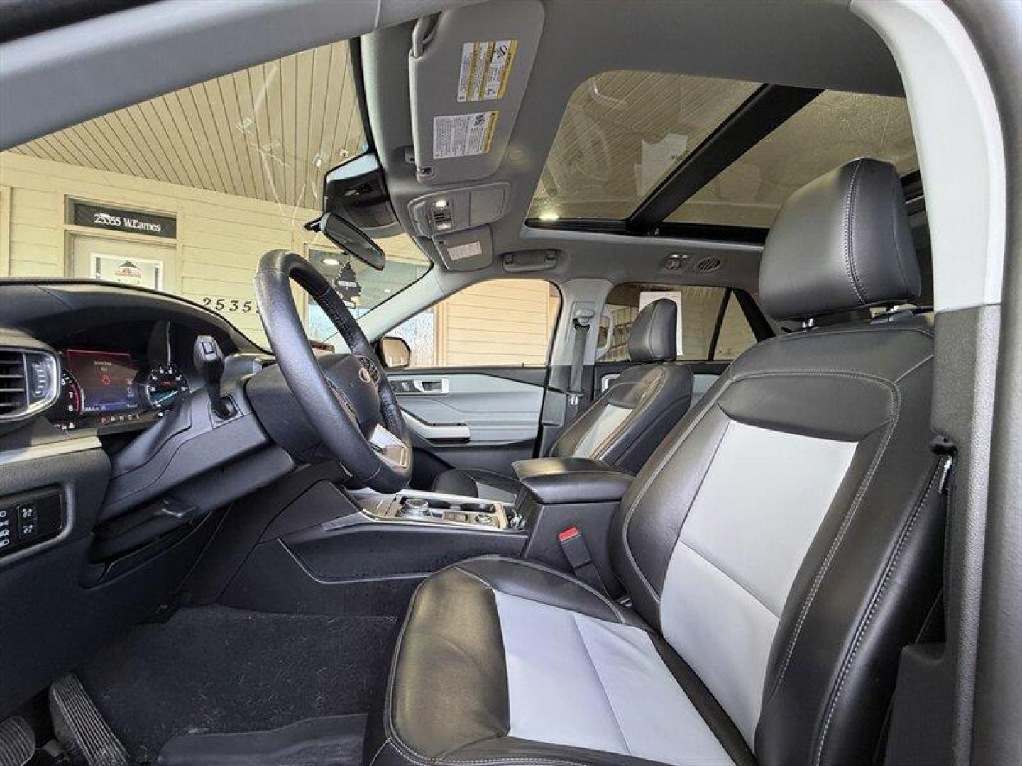 2024 Agate Black Ford Explorer XLT (1FMSK8DH9RG) with an EcoBoost 2.3L Turbo I4 300hp 310ft. lbs. engine, Automatic transmission, located at 25355 Eames Street, Channahon, IL, 60410, (815) 467-1807, 41.429108, -88.228432 - Photo#11