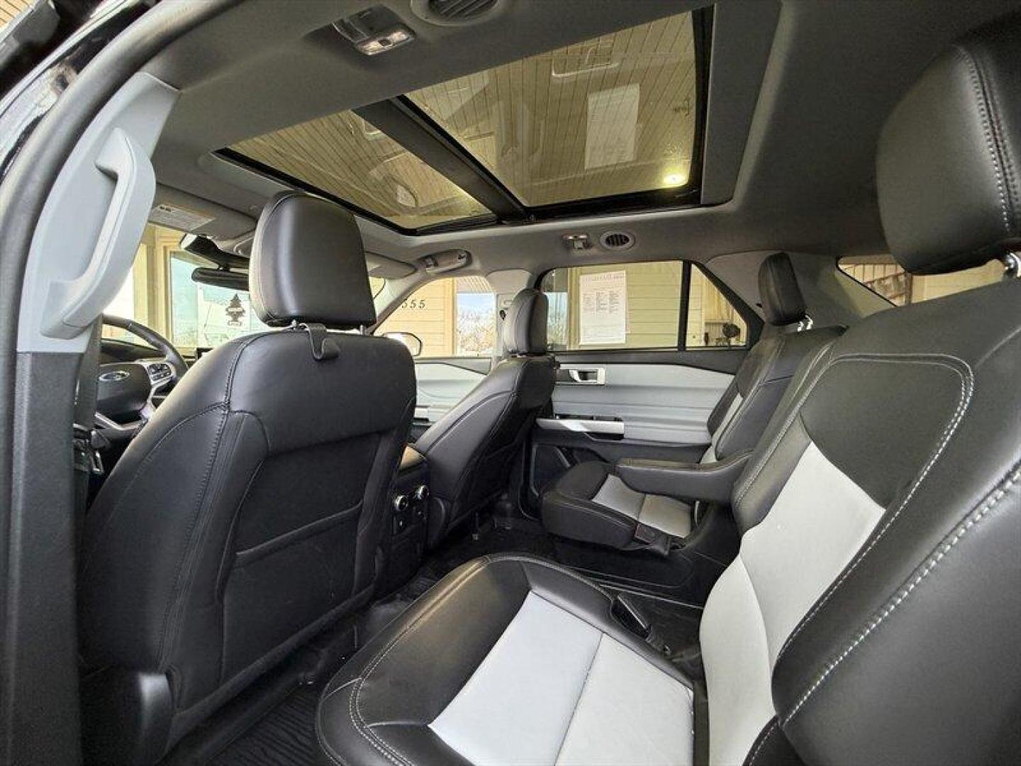 2024 Agate Black Ford Explorer XLT (1FMSK8DH9RG) with an EcoBoost 2.3L Turbo I4 300hp 310ft. lbs. engine, Automatic transmission, located at 25355 Eames Street, Channahon, IL, 60410, (815) 467-1807, 41.429108, -88.228432 - Photo#12