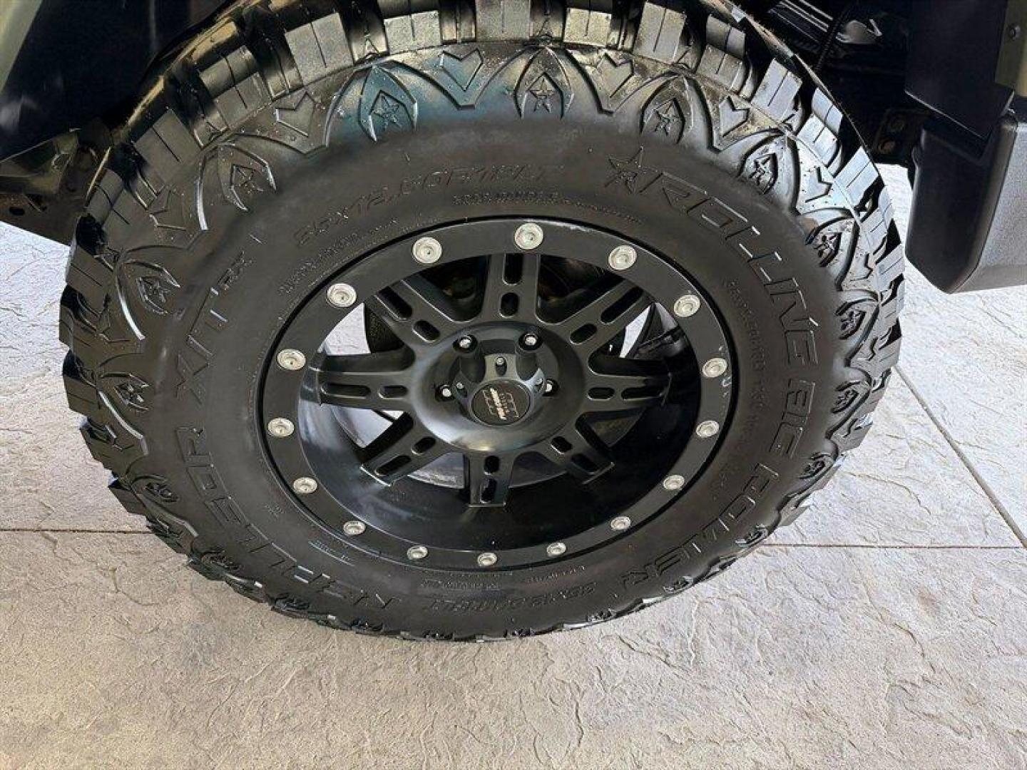 2015 Tank Clear Coat Jeep Wrangler Sahara (1C4AJWBG3FL) with an 3.6L V6 285hp 260ft. lbs. engine, Automatic transmission, located at 25355 Eames Street, Channahon, IL, 60410, (815) 467-1807, 41.429108, -88.228432 - Photo#8