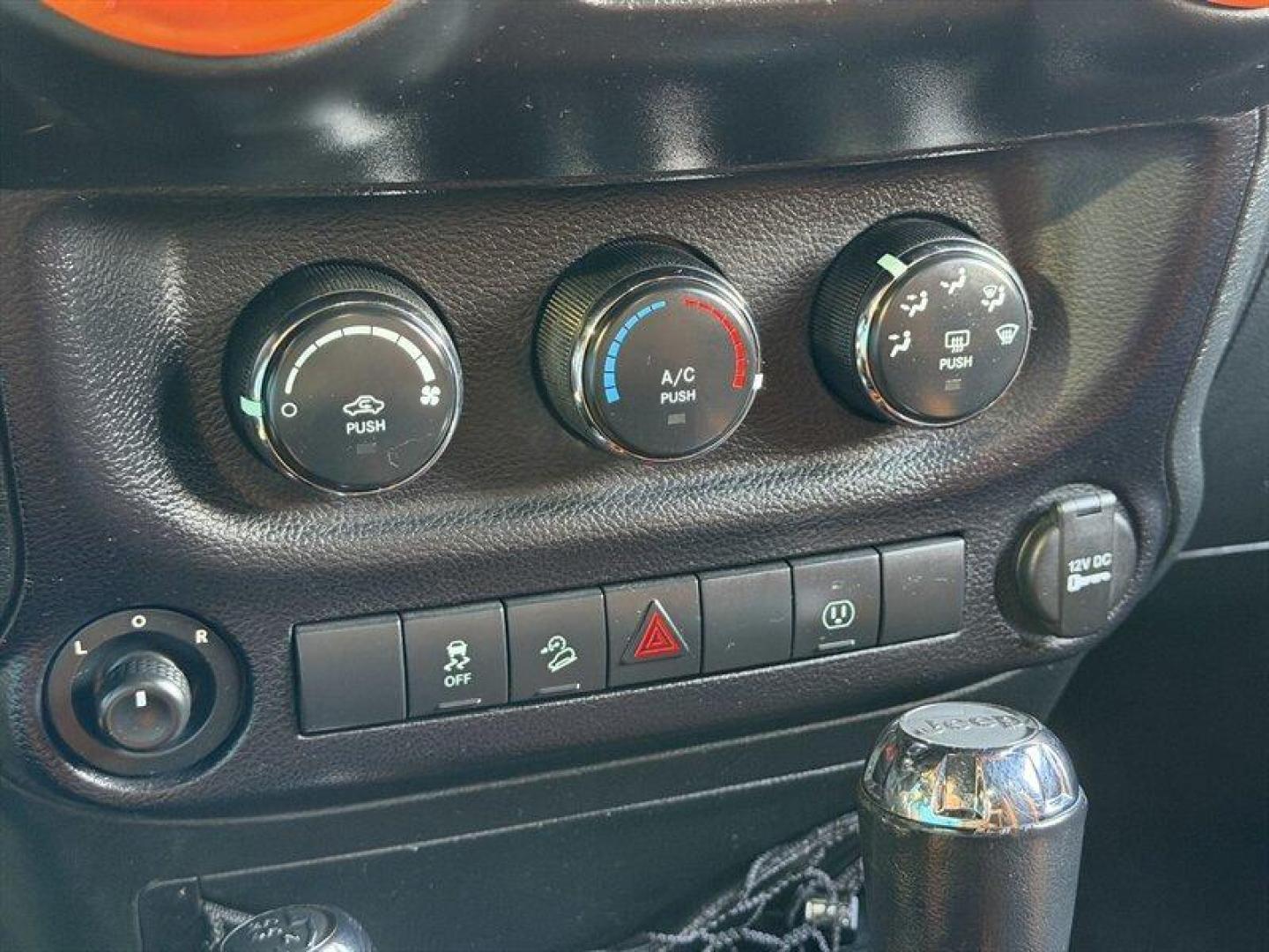 2015 Tank Clear Coat Jeep Wrangler Sahara (1C4AJWBG3FL) with an 3.6L V6 285hp 260ft. lbs. engine, Automatic transmission, located at 25355 Eames Street, Channahon, IL, 60410, (815) 467-1807, 41.429108, -88.228432 - Photo#16