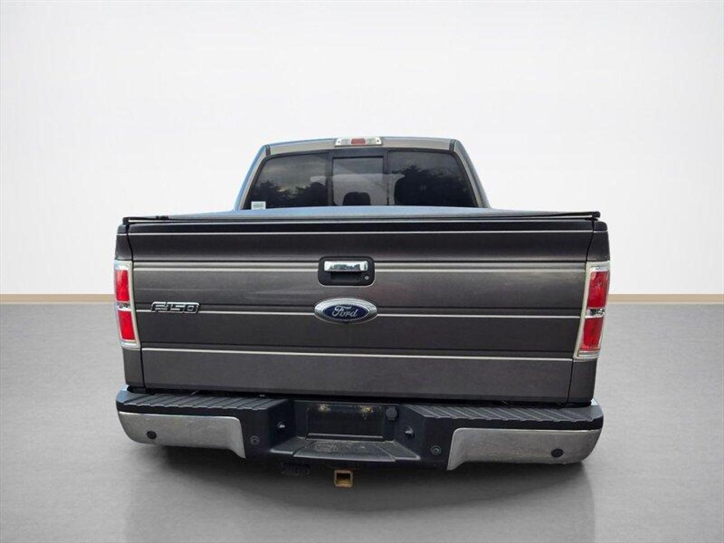 2014 Sterling Gray Metallic Ford F-150 XLT (1FTFW1ET9EF) with an EcoBoost 3.5L Twin Turbo V6 365hp 420ft. lbs. engine, Automatic transmission, located at 25355 Eames Street, Channahon, IL, 60410, (815) 467-1807, 41.429108, -88.228432 - ** LOCAL TRADE IN, WHOLESALE AS-IS, HAS RUST ON CAB CORNERS, AND HAS SOME LEAKS. ** 2014 Ford F-150 XLT Sterling Gray Metallic exterior with Steel Gray interior. Powered by the proven EcoBoost 3.5L Twin-Turbo V6 producing 365 hp and 420 lb-ft of torque, paired with a six-speed automatic transmissio - Photo#4