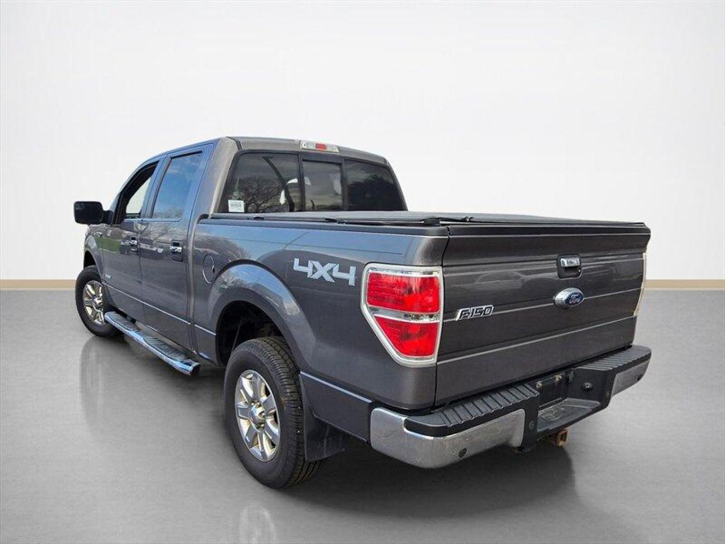 2014 Sterling Gray Metallic Ford F-150 XLT (1FTFW1ET9EF) with an EcoBoost 3.5L Twin Turbo V6 365hp 420ft. lbs. engine, Automatic transmission, located at 25355 Eames Street, Channahon, IL, 60410, (815) 467-1807, 41.429108, -88.228432 - ** LOCAL TRADE IN, WHOLESALE AS-IS, HAS RUST ON CAB CORNERS, AND HAS SOME LEAKS. ** 2014 Ford F-150 XLT Sterling Gray Metallic exterior with Steel Gray interior. Powered by the proven EcoBoost 3.5L Twin-Turbo V6 producing 365 hp and 420 lb-ft of torque, paired with a six-speed automatic transmissio - Photo#5