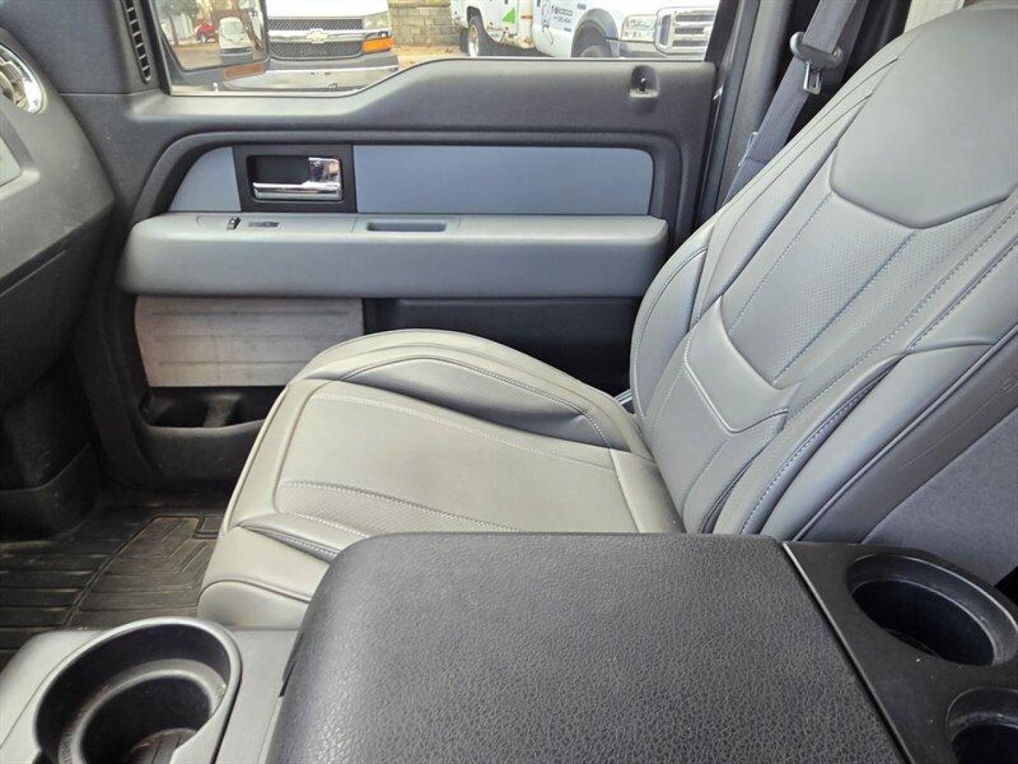 2014 Sterling Gray Metallic Ford F-150 XLT (1FTFW1ET9EF) with an EcoBoost 3.5L Twin Turbo V6 365hp 420ft. lbs. engine, Automatic transmission, located at 25355 Eames Street, Channahon, IL, 60410, (815) 467-1807, 41.429108, -88.228432 - ** LOCAL TRADE IN, WHOLESALE AS-IS, HAS RUST ON CAB CORNERS, AND HAS SOME LEAKS. ** 2014 Ford F-150 XLT Sterling Gray Metallic exterior with Steel Gray interior. Powered by the proven EcoBoost 3.5L Twin-Turbo V6 producing 365 hp and 420 lb-ft of torque, paired with a six-speed automatic transmissio - Photo#12