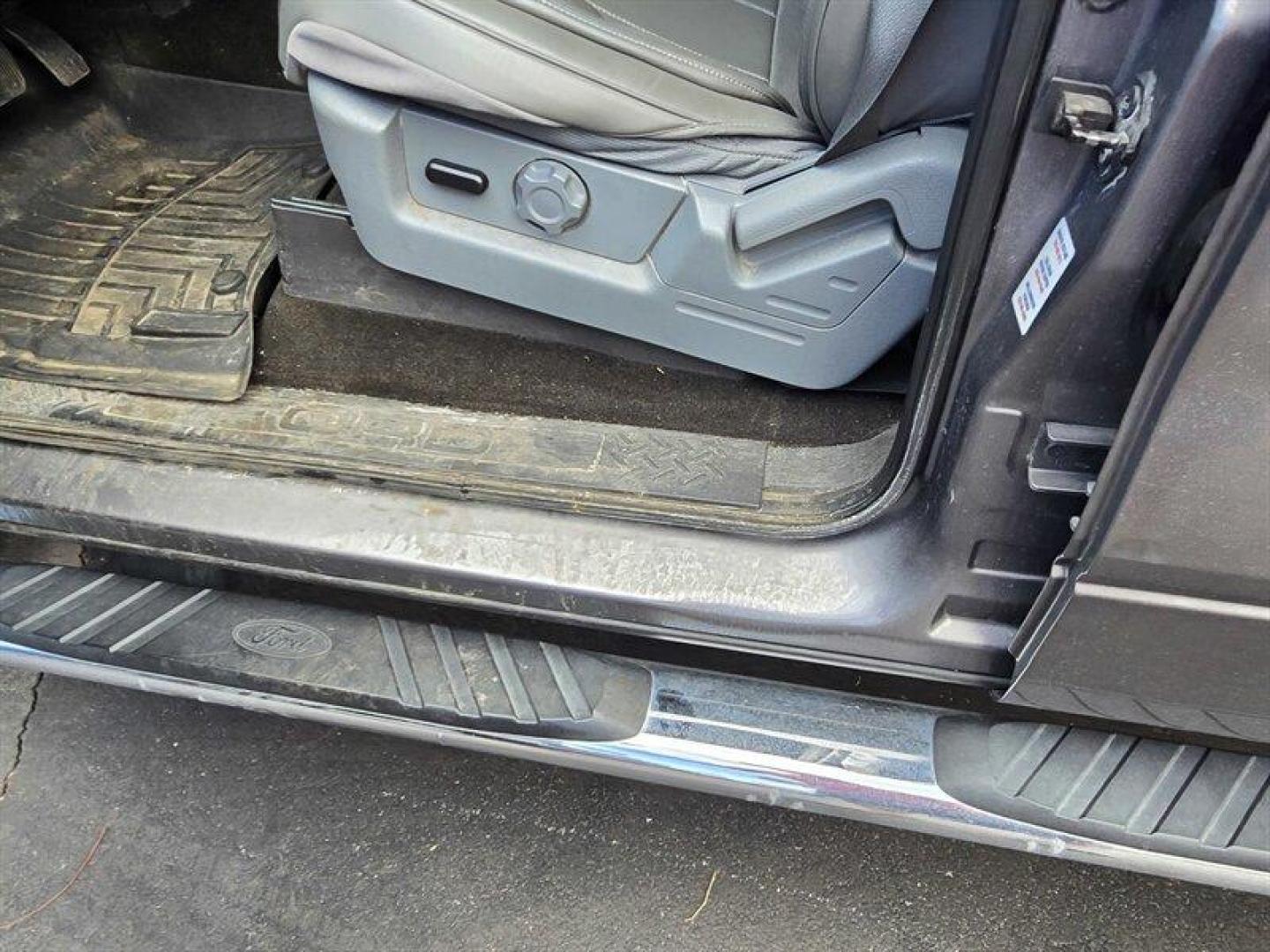 2014 Sterling Gray Metallic Ford F-150 XLT (1FTFW1ET9EF) with an EcoBoost 3.5L Twin Turbo V6 365hp 420ft. lbs. engine, Automatic transmission, located at 25355 Eames Street, Channahon, IL, 60410, (815) 467-1807, 41.429108, -88.228432 - ** LOCAL TRADE IN, WHOLESALE AS-IS, HAS RUST ON CAB CORNERS, AND HAS SOME LEAKS. ** 2014 Ford F-150 XLT Sterling Gray Metallic exterior with Steel Gray interior. Powered by the proven EcoBoost 3.5L Twin-Turbo V6 producing 365 hp and 420 lb-ft of torque, paired with a six-speed automatic transmissio - Photo#14