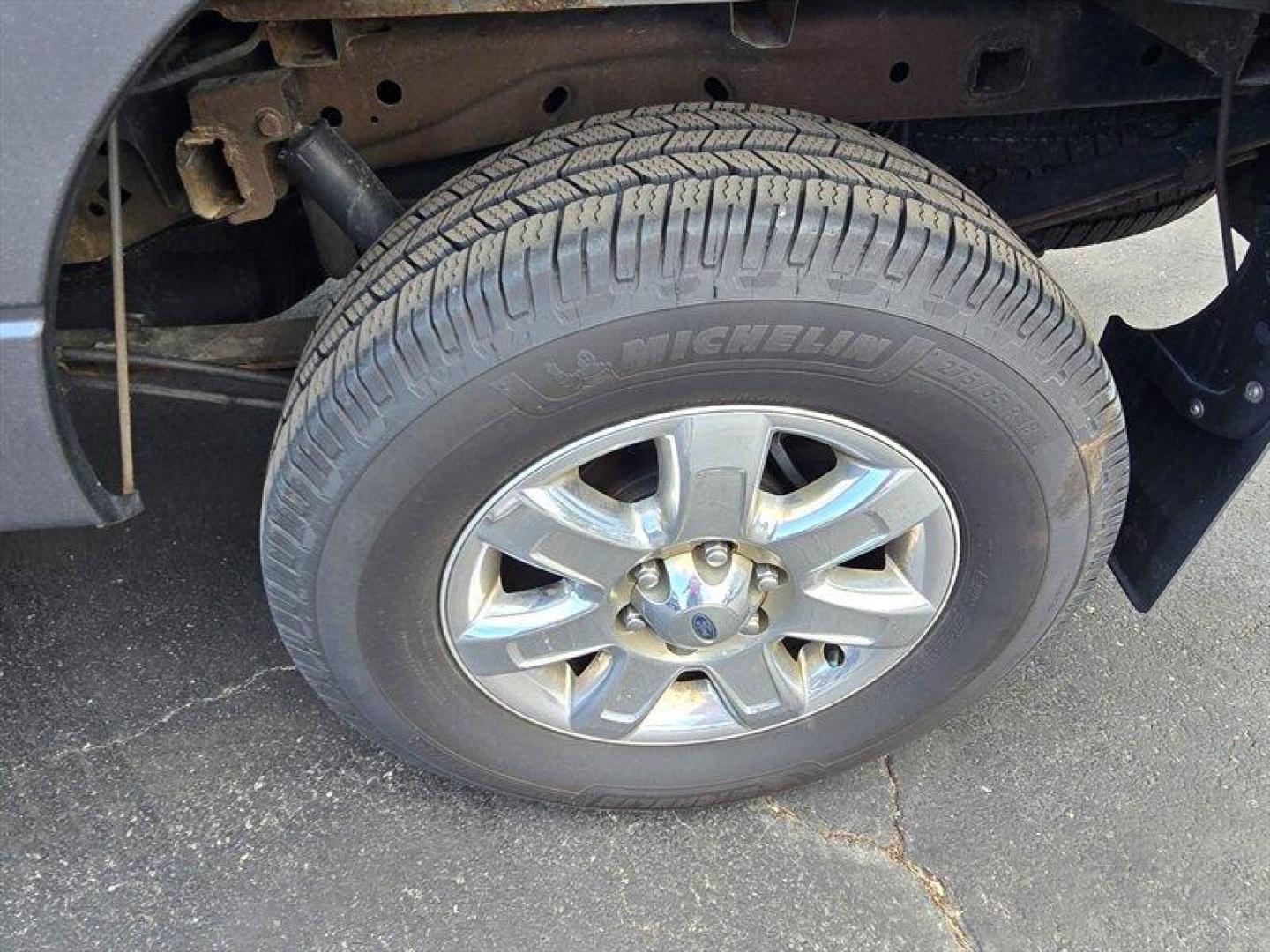 2014 Sterling Gray Metallic Ford F-150 XLT (1FTFW1ET9EF) with an EcoBoost 3.5L Twin Turbo V6 365hp 420ft. lbs. engine, Automatic transmission, located at 25355 Eames Street, Channahon, IL, 60410, (815) 467-1807, 41.429108, -88.228432 - ** LOCAL TRADE IN, WHOLESALE AS-IS, HAS RUST ON CAB CORNERS, AND HAS SOME LEAKS. ** 2014 Ford F-150 XLT Sterling Gray Metallic exterior with Steel Gray interior. Powered by the proven EcoBoost 3.5L Twin-Turbo V6 producing 365 hp and 420 lb-ft of torque, paired with a six-speed automatic transmissio - Photo#17