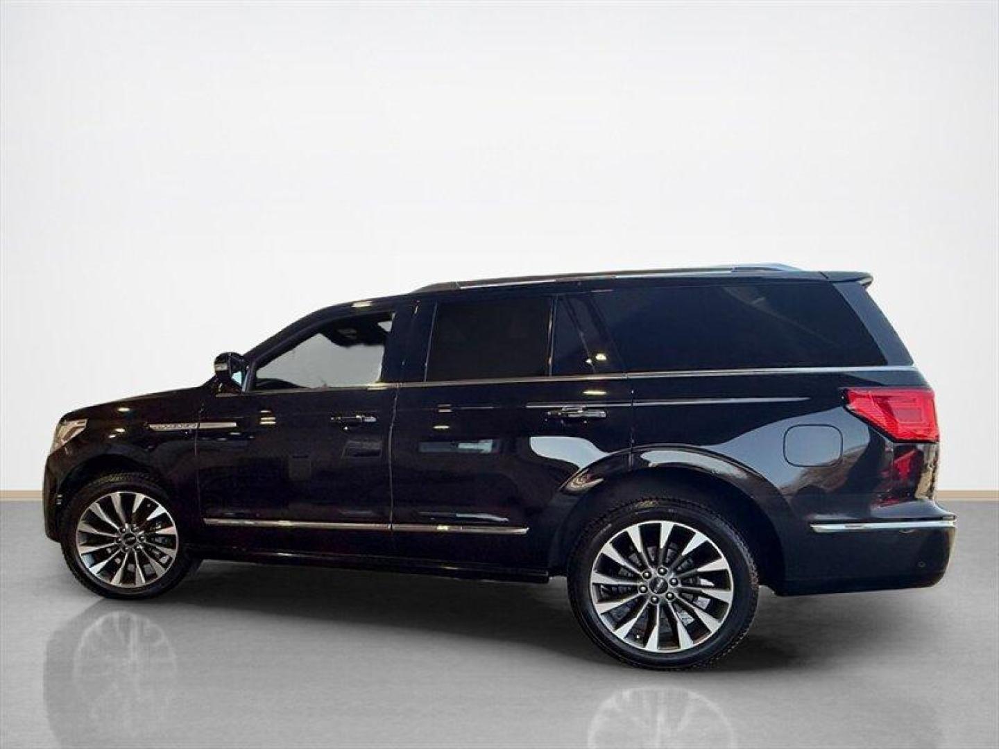 2021 Infinite Black Lincoln Navigator Reserve (5LMJJ2KT4ME) with an 3.5L Twin Turbo V6 450hp 510ft. lbs. engine, Automatic transmission, located at 25355 Eames Street, Channahon, IL, 60410, (815) 467-1807, 41.429108, -88.228432 - ** UNIT WAS A CUSTOMER BUYBACK BUT HAS BEEN REPAIRED BY LINCOLN** 2021 Lincoln Navigator Reserve Infinite Black exterior, Ebony leather interior. Powered by the factory 3.5L Twin-Turbo V6 producing 450 hp and 510 lb-ft of torque, paired with a 10-speed automatic transmission. This Navigator has und - Photo#6