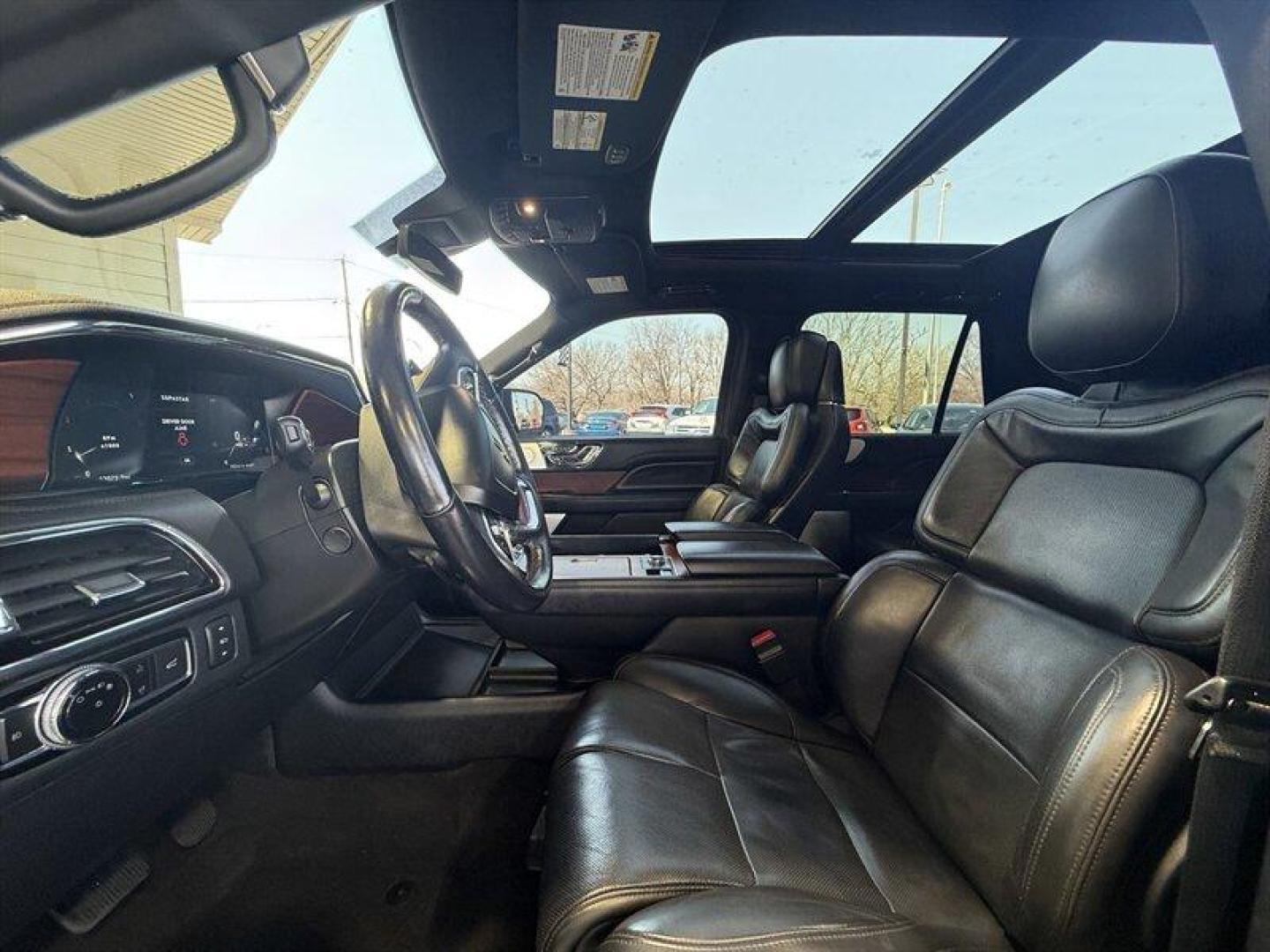 2021 Infinite Black Lincoln Navigator Reserve (5LMJJ2KT4ME) with an 3.5L Twin Turbo V6 450hp 510ft. lbs. engine, Automatic transmission, located at 25355 Eames Street, Channahon, IL, 60410, (815) 467-1807, 41.429108, -88.228432 - ** UNIT WAS A CUSTOMER BUYBACK BUT HAS BEEN REPAIRED BY LINCOLN** 2021 Lincoln Navigator Reserve Infinite Black exterior, Ebony leather interior. Powered by the factory 3.5L Twin-Turbo V6 producing 450 hp and 510 lb-ft of torque, paired with a 10-speed automatic transmission. This Navigator has und - Photo#11