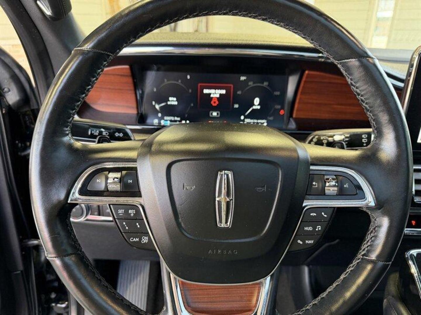2021 Infinite Black Lincoln Navigator Reserve (5LMJJ2KT4ME) with an 3.5L Twin Turbo V6 450hp 510ft. lbs. engine, Automatic transmission, located at 25355 Eames Street, Channahon, IL, 60410, (815) 467-1807, 41.429108, -88.228432 - ** UNIT WAS A CUSTOMER BUYBACK BUT HAS BEEN REPAIRED BY LINCOLN** 2021 Lincoln Navigator Reserve Infinite Black exterior, Ebony leather interior. Powered by the factory 3.5L Twin-Turbo V6 producing 450 hp and 510 lb-ft of torque, paired with a 10-speed automatic transmission. This Navigator has und - Photo#26