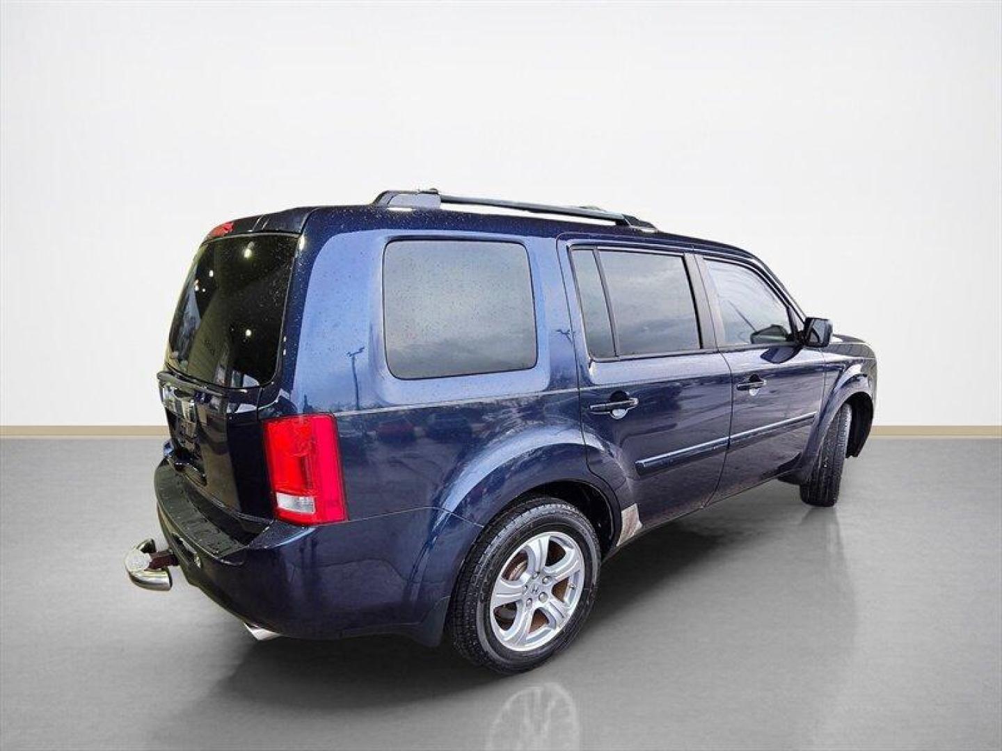 2012 Bali Blue Pearl Honda Pilot EX-L (5FNYF3H57CB) with an 3.5L V6 250hp 253ft. lbs. engine, Automatic transmission, located at 25355 Eames Street, Channahon, IL, 60410, (815) 467-1807, 41.429108, -88.228432 - 2012 Honda Pilot EX-L Bali Blue Pearl exterior with Gray leather interior. This well-maintained SUV is powered by a 3.5L V6 producing 250 hp and 253 ft-lbs of torque, paired with Hondas smooth automatic transmission. It has excellent overall condition, a clean CARFAX report, and a single-owner hist - Photo#3
