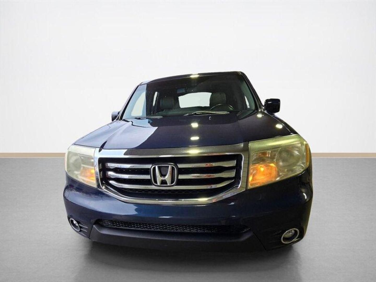2012 Bali Blue Pearl Honda Pilot EX-L (5FNYF3H57CB) with an 3.5L V6 250hp 253ft. lbs. engine, Automatic transmission, located at 25355 Eames Street, Channahon, IL, 60410, (815) 467-1807, 41.429108, -88.228432 - 2012 Honda Pilot EX-L Bali Blue Pearl exterior with Gray leather interior. This well-maintained SUV is powered by a 3.5L V6 producing 250 hp and 253 ft-lbs of torque, paired with Hondas smooth automatic transmission. It has excellent overall condition, a clean CARFAX report, and a single-owner hist - Photo#8