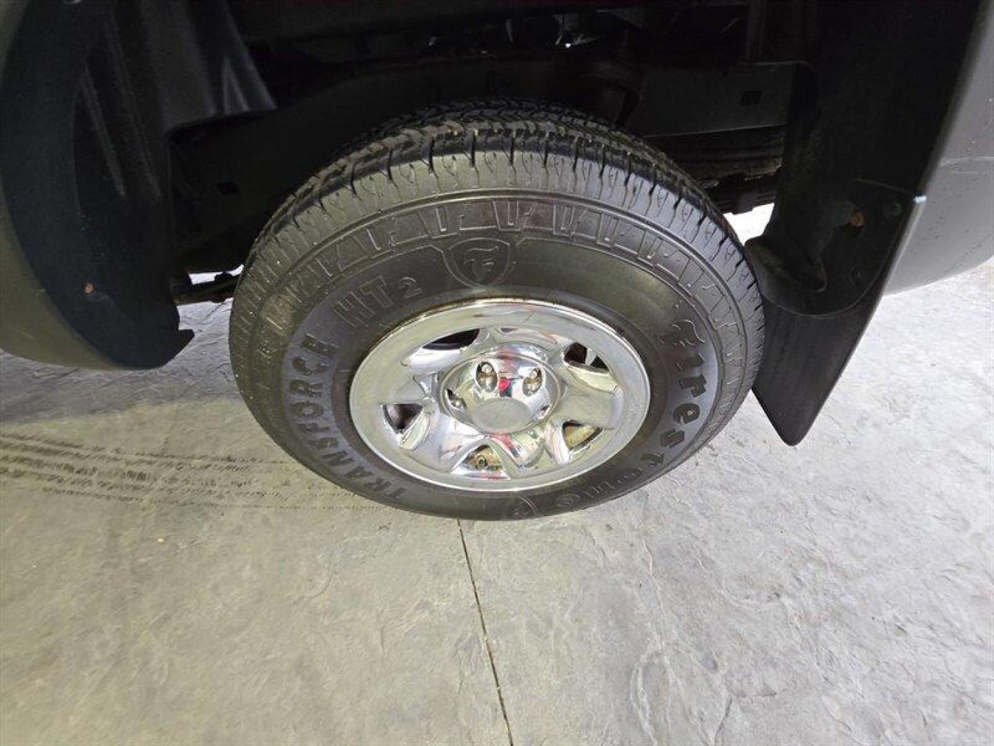 2015 Super White Toyota Tacoma (5TFUX4EN8FX) with an 2.7L I4 159hp 180ft. lbs. engine, Automatic transmission, located at 25355 Eames Street, Channahon, IL, 60410, (815) 467-1807, 41.429108, -88.228432 - This 2015 Toyota Tacoma is built to take over the road no apologies. Super White exterior, Graphite interior, and a gutsy 2.7L I4 pumping out 159 horsepower and 180 lb-ft of torque. Its lean, its mean, and itll get you where you need to go with a measured appetite: 18 MPG city and 20 MPG highway. T - Photo#22