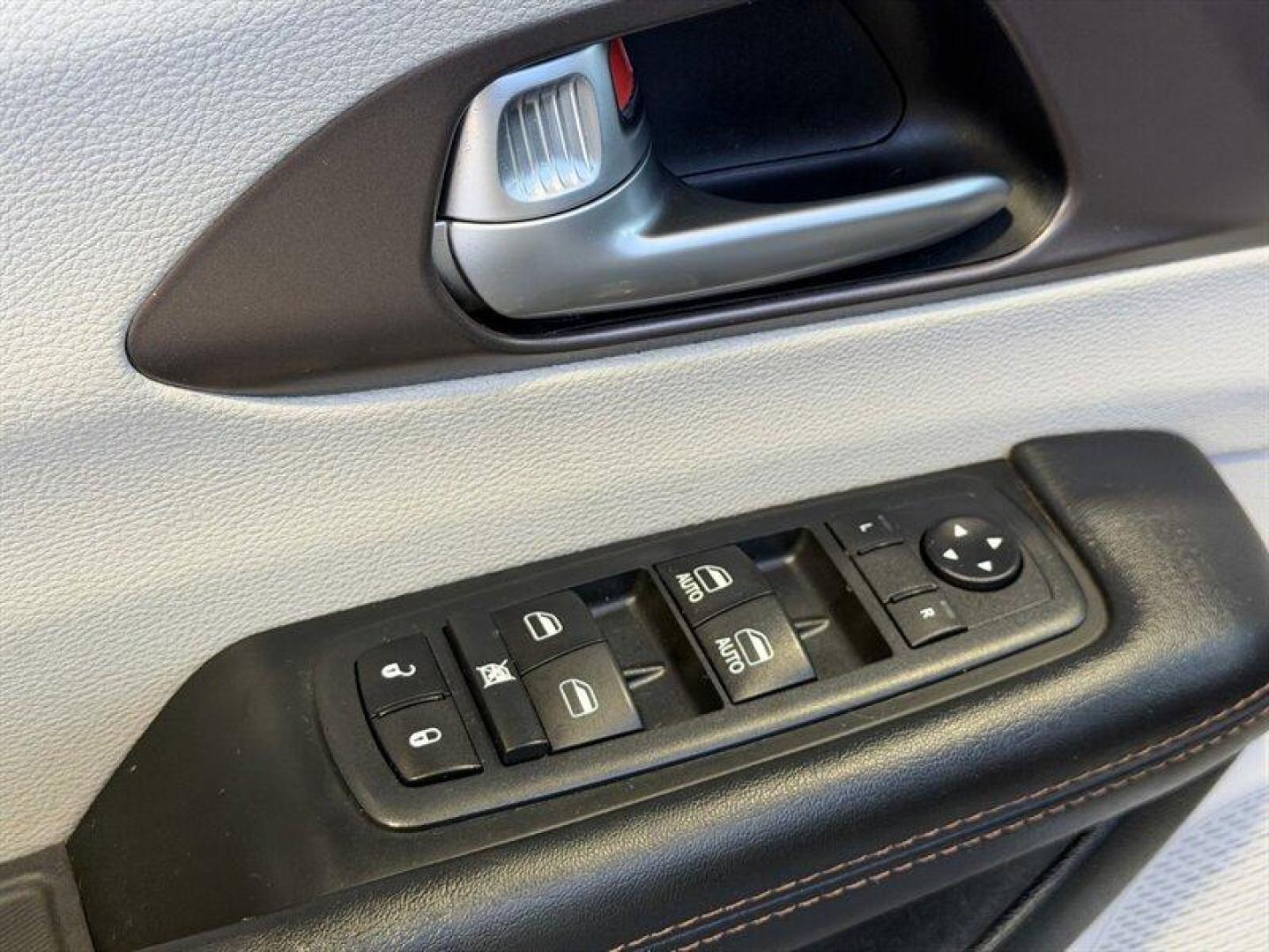 2018 Billet Silver Metallic Clear Coat Chrysler Pacifica Touring L (2C4RC1BG2JR) with an Pentastar 3.6L V6 287hp 262ft. lbs. engine, Automatic transmission, located at 25355 Eames Street, Channahon, IL, 60410, (815) 467-1807, 41.429108, -88.228432 - Bright, roomy, and ready for every family adventure this 2018 Chrysler Pacifica Touring L blends confident Pentastar performance with thoughtful, family-friendly design. Powertrain and efficiency - Pentastar 3.6L V6 producing 287 hp and 262 lb-ft of torque - Smooth-shifting 9-speed automatic trans - Photo#17