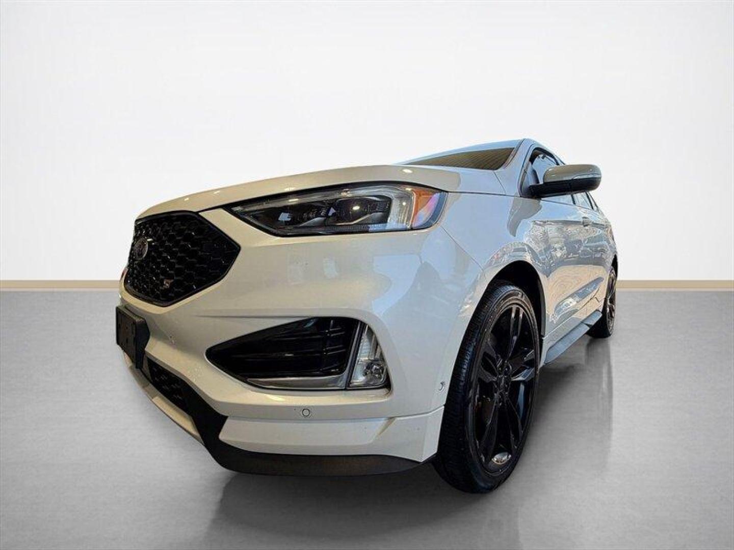 2019 White Platinum Metallic Tri-Coat Ford Edge ST (2FMPK4AP9KB) with an EcoBoost 2.7L Twin Turbo V6 335hp 380ft. lbs. engine, Automatic transmission, located at 25355 Eames Street, Channahon, IL, 60410, (815) 467-1807, 41.429108, -88.228432 - Say hello to the 2019 Ford Edge ST AWD White Platinum Metallic Tri-Coat on the outside, Ebony on the inside, and attitude dialed up to I mean business. This is the sporty, grown-up crossover that doesnt whisper performance it announces it. Under the hood sits the brawny EcoBoost 2.7L Twin-Turbo V6 - Photo#7