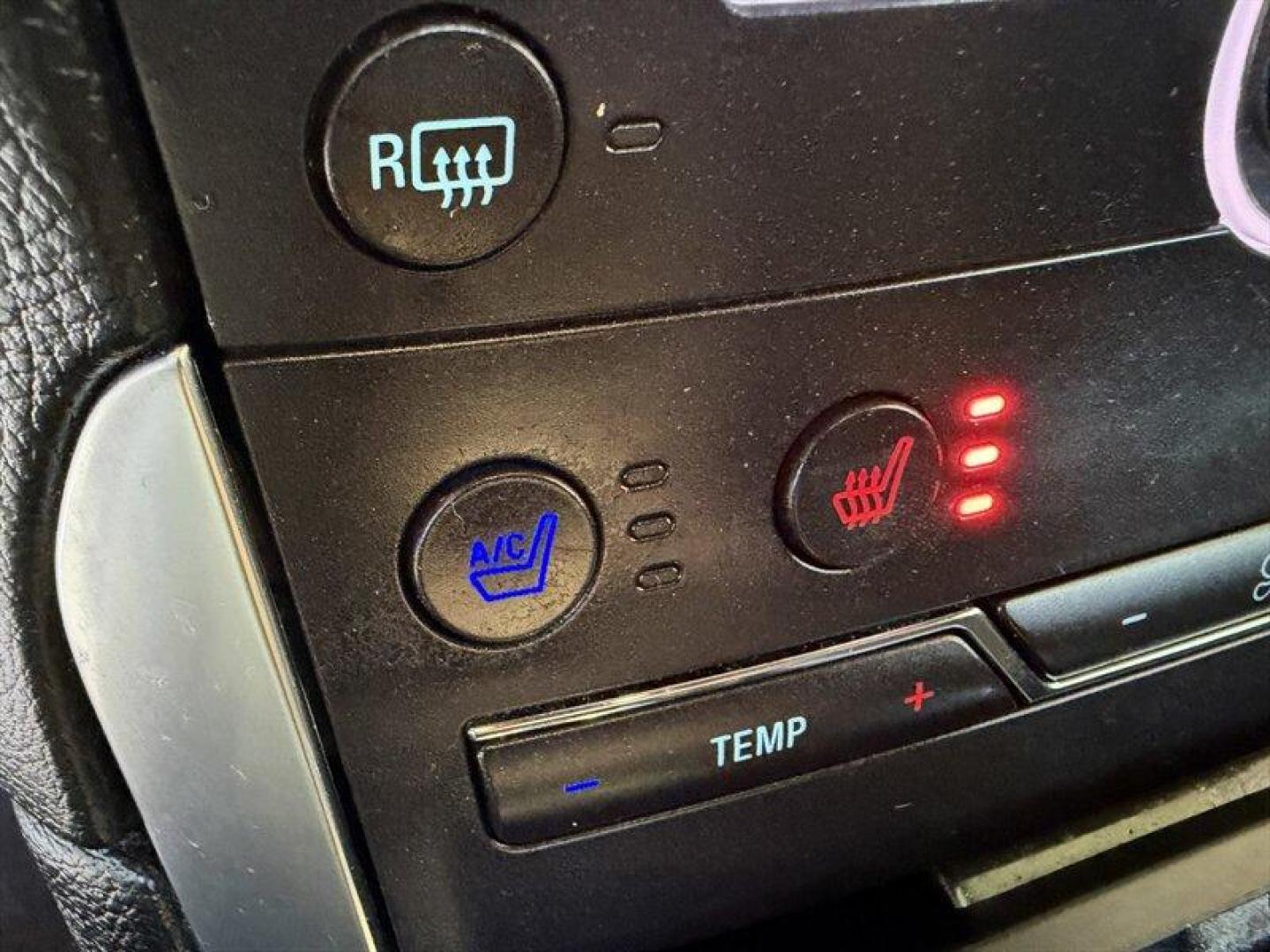 2019 White Platinum Metallic Tri-Coat Ford Edge ST (2FMPK4AP9KB) with an EcoBoost 2.7L Twin Turbo V6 335hp 380ft. lbs. engine, Automatic transmission, located at 25355 Eames Street, Channahon, IL, 60410, (815) 467-1807, 41.429108, -88.228432 - Say hello to the 2019 Ford Edge ST AWD White Platinum Metallic Tri-Coat on the outside, Ebony on the inside, and attitude dialed up to I mean business. This is the sporty, grown-up crossover that doesnt whisper performance it announces it. Under the hood sits the brawny EcoBoost 2.7L Twin-Turbo V6 - Photo#19