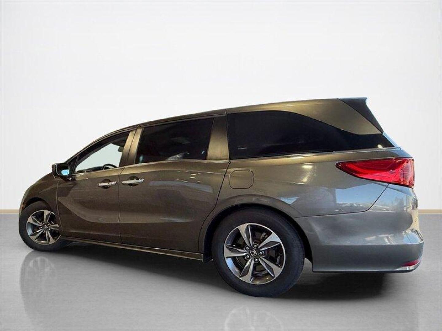 2018 Modern Steel Metallic Honda Odyssey Touring (5FNRL6H8XJB) with an 3.5L V6 280hp 262ft. lbs. engine, Automatic transmission, located at 25355 Eames Street, Channahon, IL, 60410, (815) 467-1807, 41.429108, -88.228432 - Meet the 2018 Honda Odyssey Touring a thoughtfully equipped, family-ready minivan that blends a powerful V6 with comfortable, tech-forward interiors and smart safety features. Finished in Pacific Pewter Metallic with a gray interior, this Odyssey has good mileage (below 81,000 miles, averaging unde - Photo#6