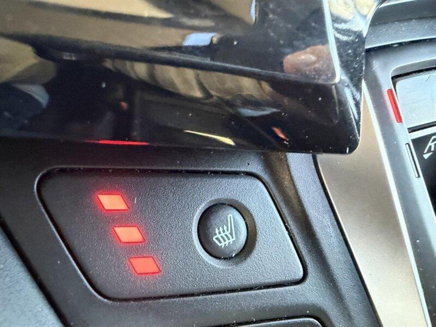 2018 Modern Steel Metallic Honda Odyssey Touring (5FNRL6H8XJB) with an 3.5L V6 280hp 262ft. lbs. engine, Automatic transmission, located at 25355 Eames Street, Channahon, IL, 60410, (815) 467-1807, 41.429108, -88.228432 - Meet the 2018 Honda Odyssey Touring a thoughtfully equipped, family-ready minivan that blends a powerful V6 with comfortable, tech-forward interiors and smart safety features. Finished in Pacific Pewter Metallic with a gray interior, this Odyssey has good mileage (below 81,000 miles, averaging unde - Photo#21