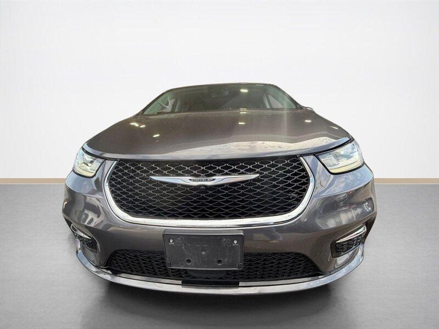 2021 Granite Crystal Metallic Clear Coat Chrysler Pacifica Touring (2C4RC1FG2MR) with an Pentastar 3.6L V6 287hp 262ft. lbs. engine, Automatic transmission, located at 25355 Eames Street, Channahon, IL, 60410, (815) 467-1807, 41.429108, -88.228432 - Bright, capable, and family-friendly this 2021 Chrysler Pacifica Touring in Maximum Steel Metallic Clear Coat is ready to make every drive easier and more enjoyable. Powered by the tried-and-true Pentastar 3.6L V6 (287 hp and 262 lb-ft of torque) paired to a smooth automatic transmission, it delive - Photo#8