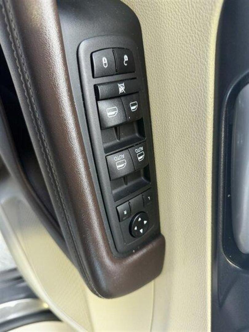 2021 Granite Crystal Metallic Clear Coat Chrysler Pacifica Touring (2C4RC1FG2MR) with an Pentastar 3.6L V6 287hp 262ft. lbs. engine, Automatic transmission, located at 25355 Eames Street, Channahon, IL, 60410, (815) 467-1807, 41.429108, -88.228432 - Bright, capable, and family-friendly this 2021 Chrysler Pacifica Touring in Maximum Steel Metallic Clear Coat is ready to make every drive easier and more enjoyable. Powered by the tried-and-true Pentastar 3.6L V6 (287 hp and 262 lb-ft of torque) paired to a smooth automatic transmission, it delive - Photo#17