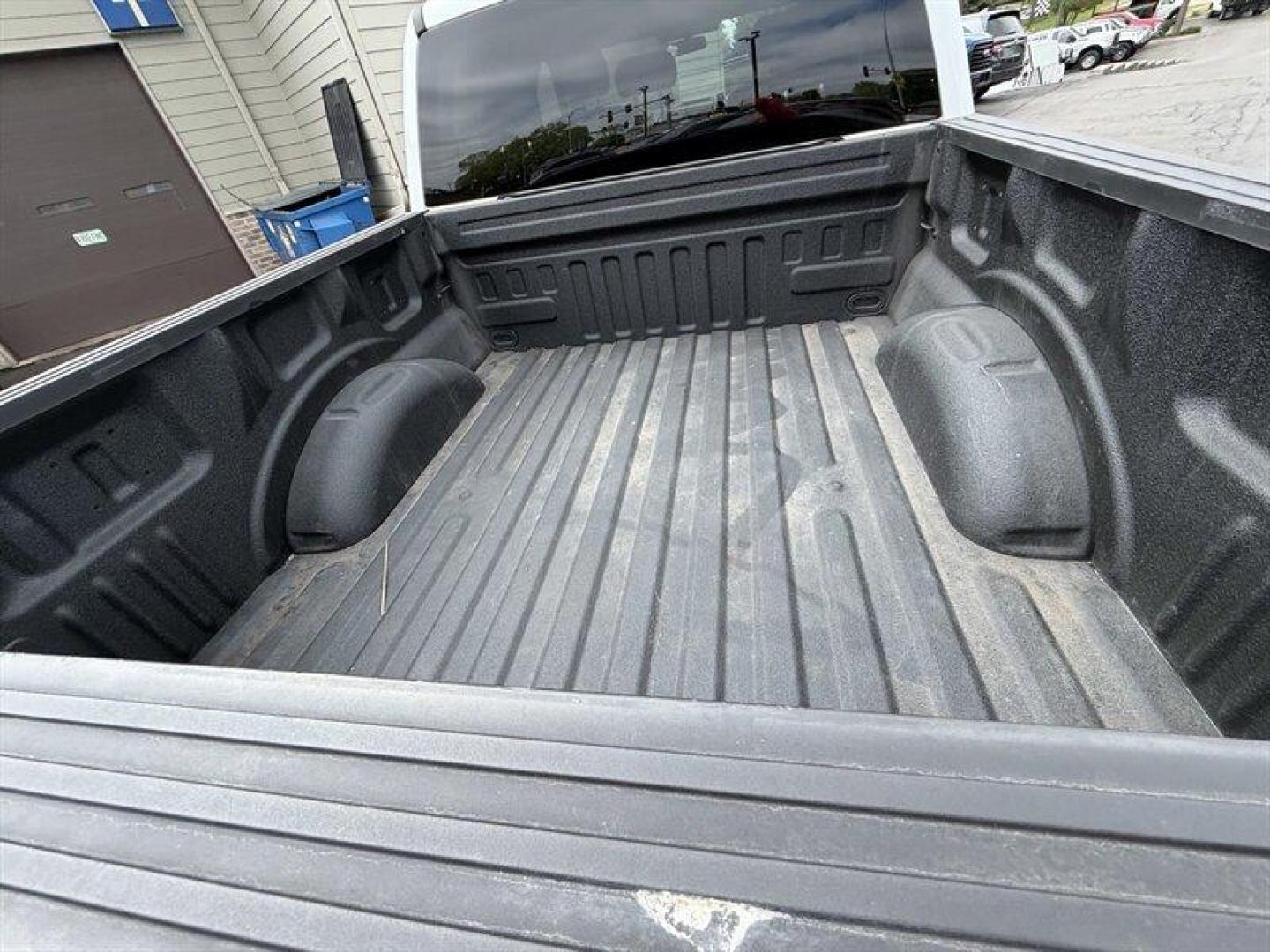 2018 Oxford White Ford F-150 XL (1FTEW1EP5JF) with an EcoBoost 2.7L Twin Turbo V6 325hp 400ft. lbs. engine, Automatic transmission, located at 25355 Eames Street, Channahon, IL, 60410, (815) 467-1807, 41.429108, -88.228432 - Meet the 2018 Ford F-150 STX Oxford White on the outside, Medium Earth Gray on the inside, and packed with just the right amount of attitude. Under the hood sits the feisty EcoBoost 2.7L twin-turbo V6: 325 horsepower and 400 lb-ft of torque, mated to Fords smooth automatic transmission to give you - Photo#17