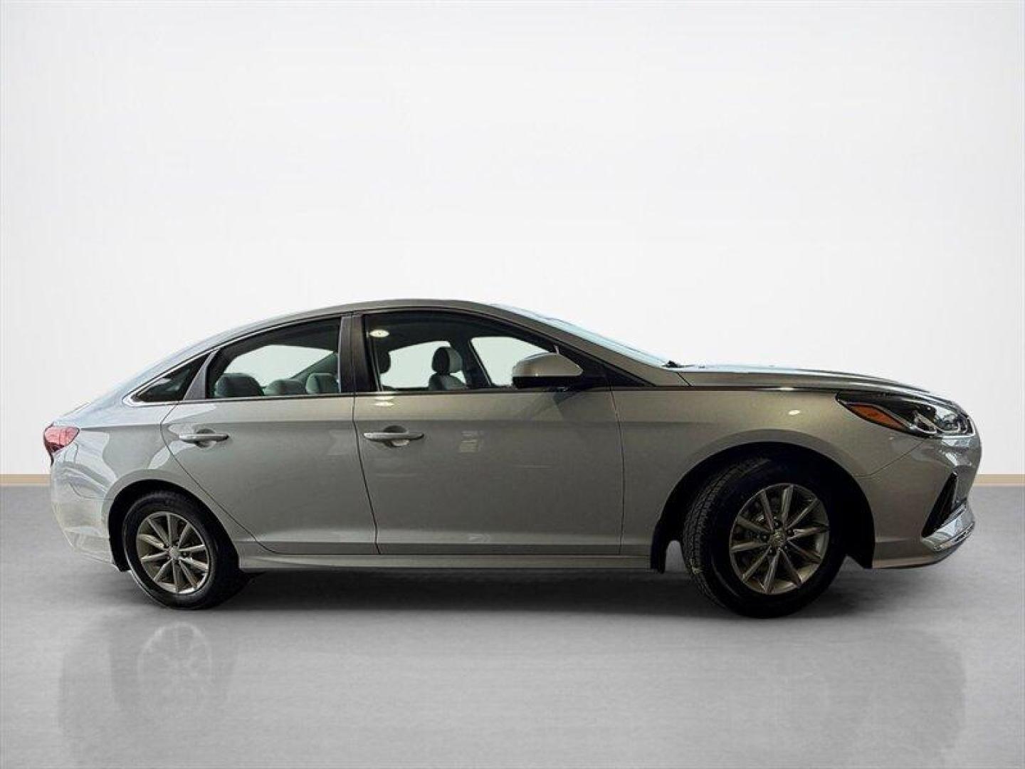 2019 Symphony Silver Hyundai SONATA SE (5NPE24AF9KH) with an Theta II 2.4L I4 185hp 178ft. lbs. SULEV engine, Automatic transmission, located at 25355 Eames Street, Channahon, IL, 60410, (815) 467-1807, 41.429108, -88.228432 - This 2019 Hyundai Sonata SE is that no-drama, reliable, Ive got places to be and money to save kind of ride. A clean local trade thats been serviced and handledbecause not everyone needs a diva sometimes you just need dependable. Fresh new tires and brakes, so youre not inheriting someone elses pro - Photo#1