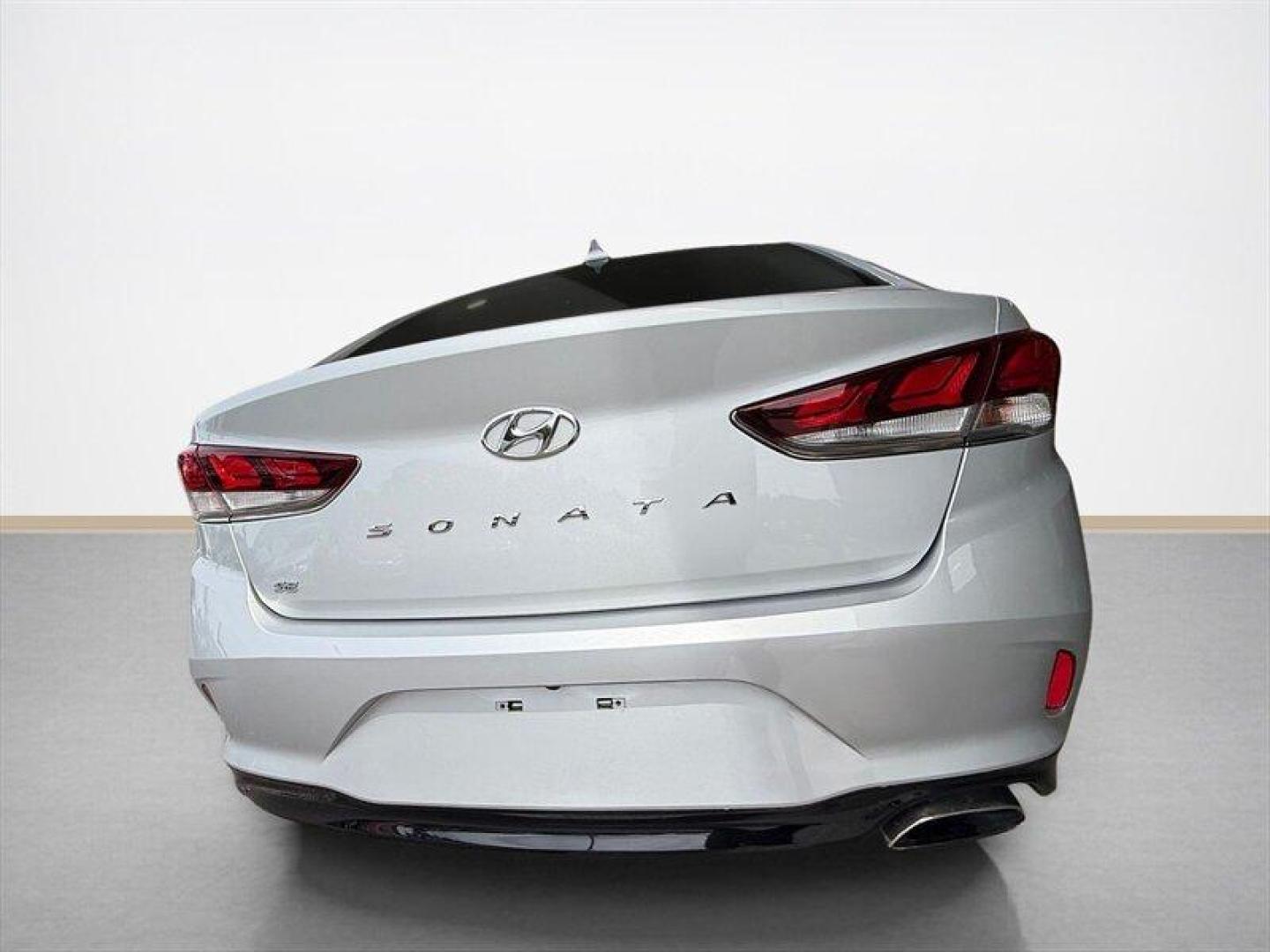 2019 Symphony Silver Hyundai SONATA SE (5NPE24AF9KH) with an Theta II 2.4L I4 185hp 178ft. lbs. SULEV engine, Automatic transmission, located at 25355 Eames Street, Channahon, IL, 60410, (815) 467-1807, 41.429108, -88.228432 - This 2019 Hyundai Sonata SE is that no-drama, reliable, Ive got places to be and money to save kind of ride. A clean local trade thats been serviced and handledbecause not everyone needs a diva sometimes you just need dependable. Fresh new tires and brakes, so youre not inheriting someone elses pro - Photo#4