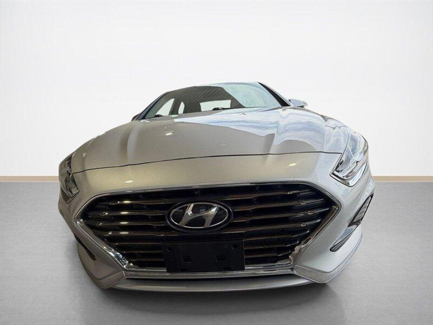 2019 Symphony Silver Hyundai SONATA SE (5NPE24AF9KH) with an Theta II 2.4L I4 185hp 178ft. lbs. SULEV engine, Automatic transmission, located at 25355 Eames Street, Channahon, IL, 60410, (815) 467-1807, 41.429108, -88.228432 - This 2019 Hyundai Sonata SE is that no-drama, reliable, Ive got places to be and money to save kind of ride. A clean local trade thats been serviced and handledbecause not everyone needs a diva sometimes you just need dependable. Fresh new tires and brakes, so youre not inheriting someone elses pro - Photo#8