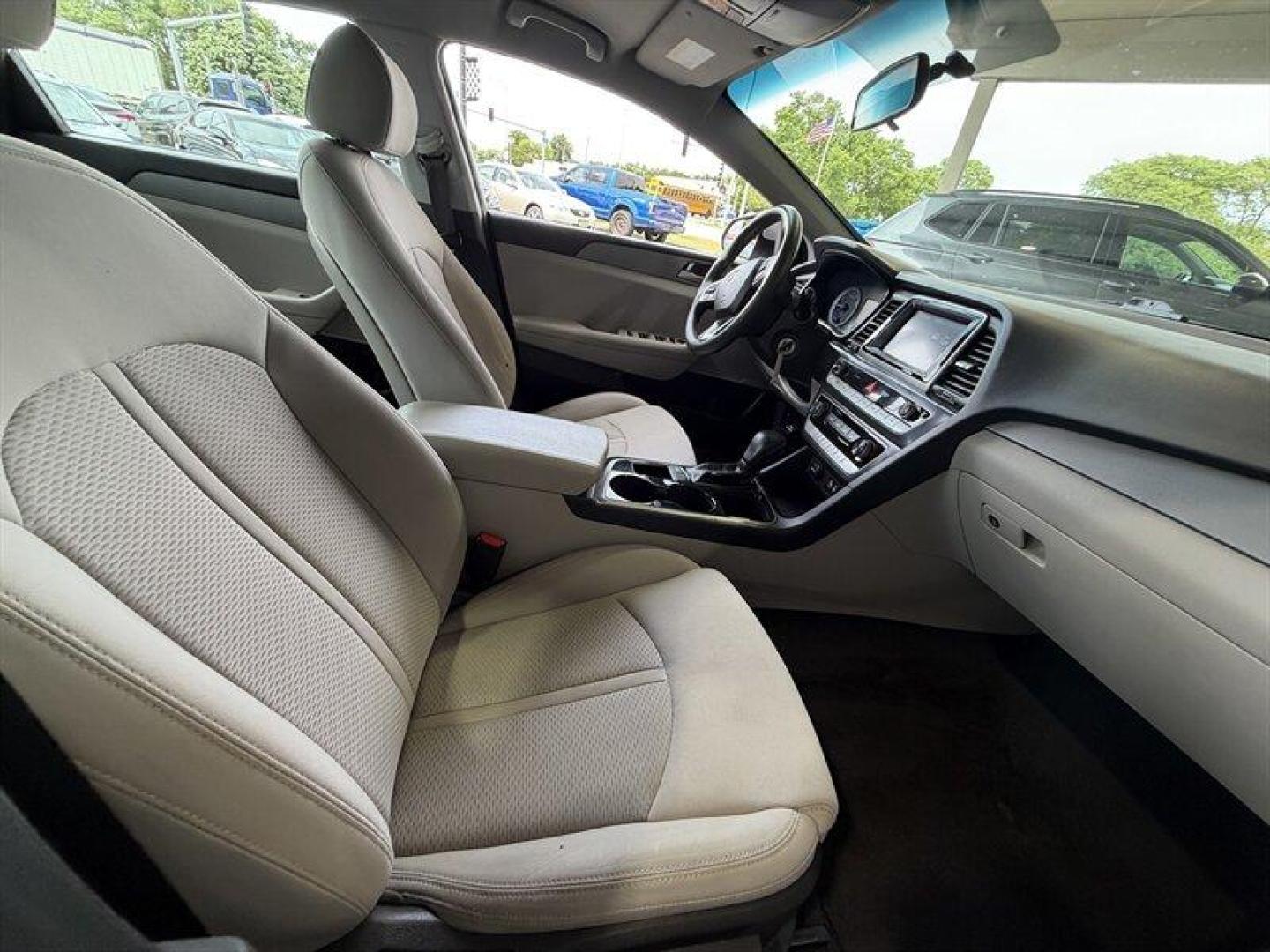 2019 Symphony Silver Hyundai SONATA SE (5NPE24AF9KH) with an Theta II 2.4L I4 185hp 178ft. lbs. SULEV engine, Automatic transmission, located at 25355 Eames Street, Channahon, IL, 60410, (815) 467-1807, 41.429108, -88.228432 - This 2019 Hyundai Sonata SE is that no-drama, reliable, Ive got places to be and money to save kind of ride. A clean local trade thats been serviced and handledbecause not everyone needs a diva sometimes you just need dependable. Fresh new tires and brakes, so youre not inheriting someone elses pro - Photo#14