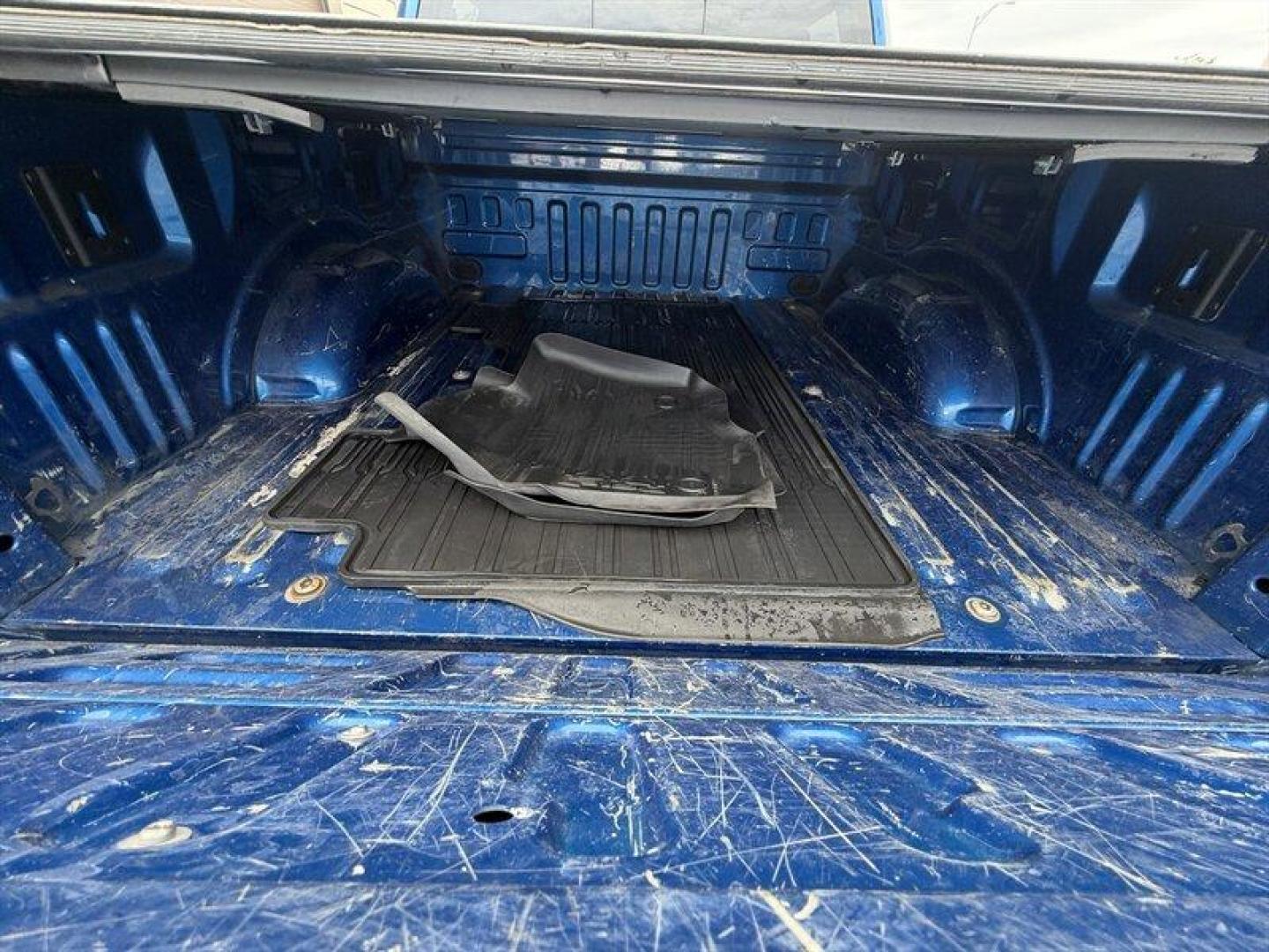 2017 Lightning Blue Ford F-150 XLT (1FTEW1EP0HF) with an EcoBoost 2.7L Twin Turbo V6 325hp 375ft. lbs. engine, Automatic transmission, located at 25355 Eames Street, Channahon, IL, 60410, (815) 467-1807, 41.429108, -88.228432 - 2017 Ford F-150 SPORT Lightning Blue exterior with Black interior. This example is powered by the 2.7L EcoBoost Twin-Turbo V6, rated at 325 hp and 375 lb-ft of torque, and is paired with an automatic transmission. It averages 18 MPG in the city and 23 MPG on the highway. Mileage is below 84,000 mil - Photo#17
