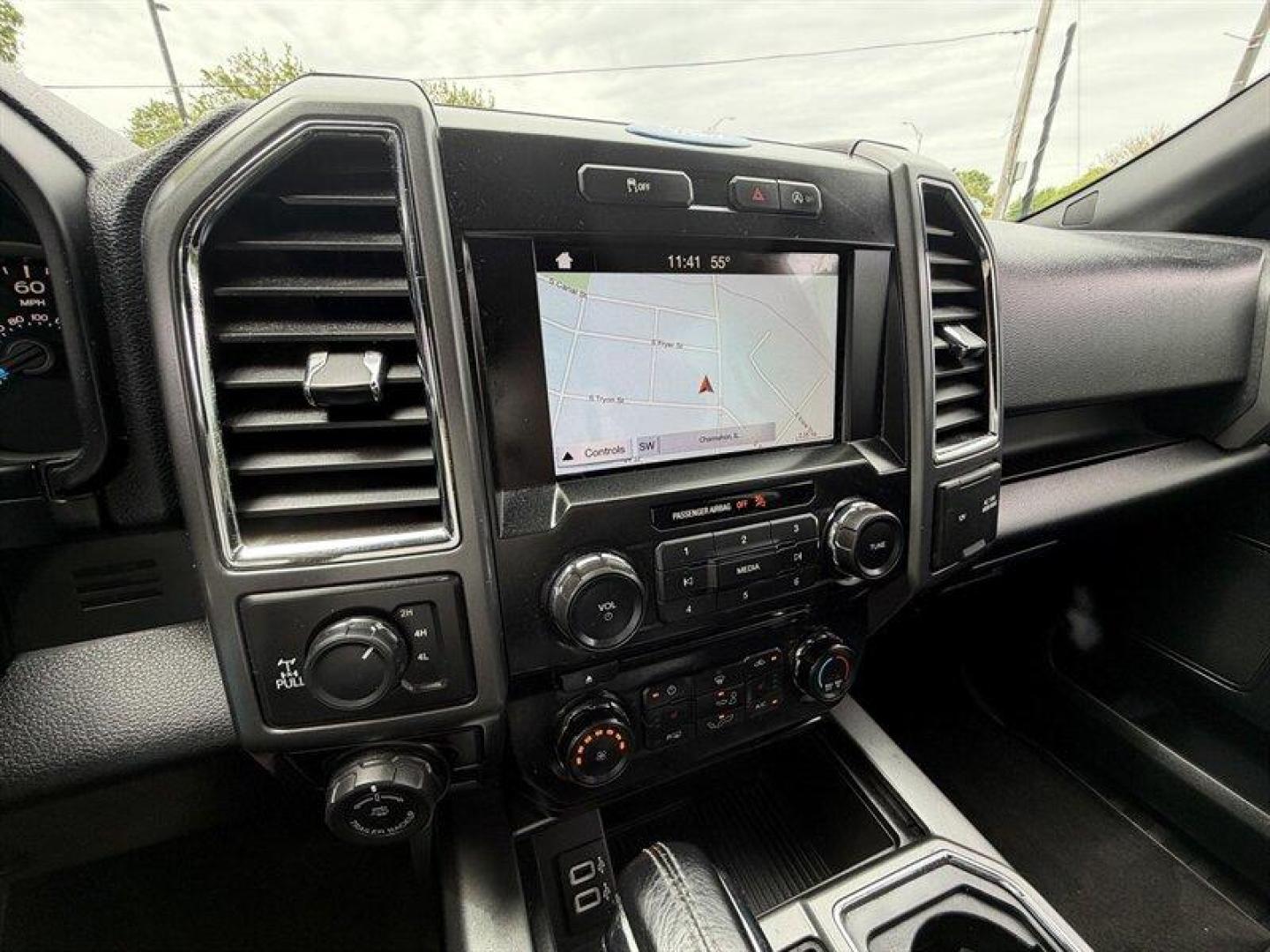 2017 Lightning Blue Ford F-150 XLT (1FTEW1EP0HF) with an EcoBoost 2.7L Twin Turbo V6 325hp 375ft. lbs. engine, Automatic transmission, located at 25355 Eames Street, Channahon, IL, 60410, (815) 467-1807, 41.429108, -88.228432 - 2017 Ford F-150 SPORT Lightning Blue exterior with Black interior. This example is powered by the 2.7L EcoBoost Twin-Turbo V6, rated at 325 hp and 375 lb-ft of torque, and is paired with an automatic transmission. It averages 18 MPG in the city and 23 MPG on the highway. Mileage is below 84,000 mil - Photo#20