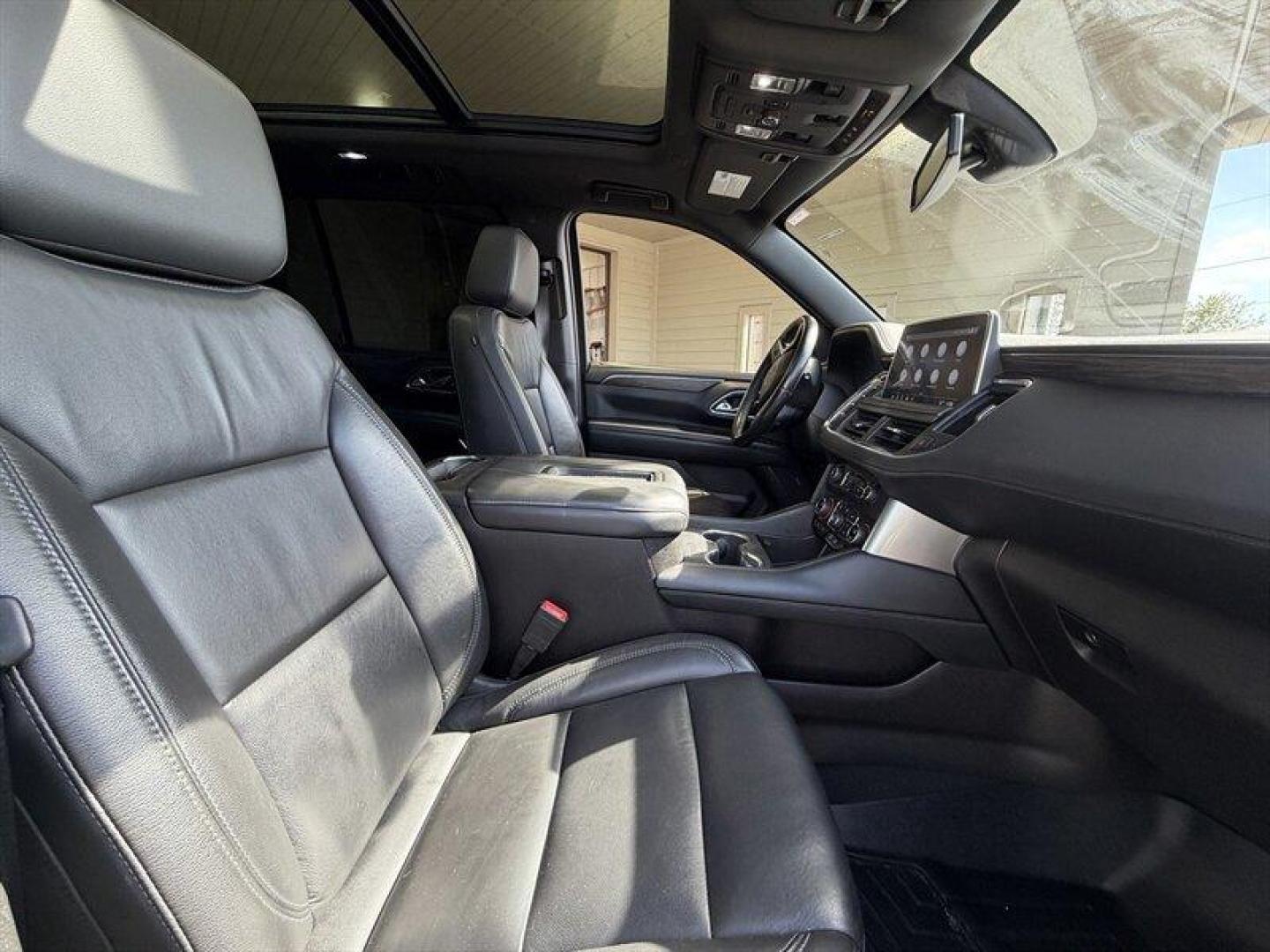 2021 Shadow Gray Metallic Chevrolet Tahoe LT (1GNSKNKD3MR) with an EcoTec3 5.3L V8 355hp 383ft. lbs. engine, Automatic transmission, located at 25355 Eames Street, Channahon, IL, 60410, (815) 467-1807, 41.429108, -88.228432 - 2021 Chevrolet Tahoe LT Shadow Gray Metallic outside, Jet Black inside, and plenty of attitude under the hood. Power and performance Under the hood sits GMs dependable EcoTec3 5.3L V8, cranking out 355 horsepower and 383 lb-ft of torque. Mated to a smooth automatic transmission, this Tahoe hustl - Photo#16
