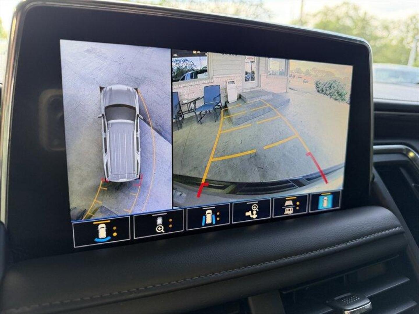 2021 Shadow Gray Metallic Chevrolet Tahoe LT (1GNSKNKD3MR) with an EcoTec3 5.3L V8 355hp 383ft. lbs. engine, Automatic transmission, located at 25355 Eames Street, Channahon, IL, 60410, (815) 467-1807, 41.429108, -88.228432 - 2021 Chevrolet Tahoe LT Shadow Gray Metallic outside, Jet Black inside, and plenty of attitude under the hood. Power and performance Under the hood sits GMs dependable EcoTec3 5.3L V8, cranking out 355 horsepower and 383 lb-ft of torque. Mated to a smooth automatic transmission, this Tahoe hustl - Photo#33