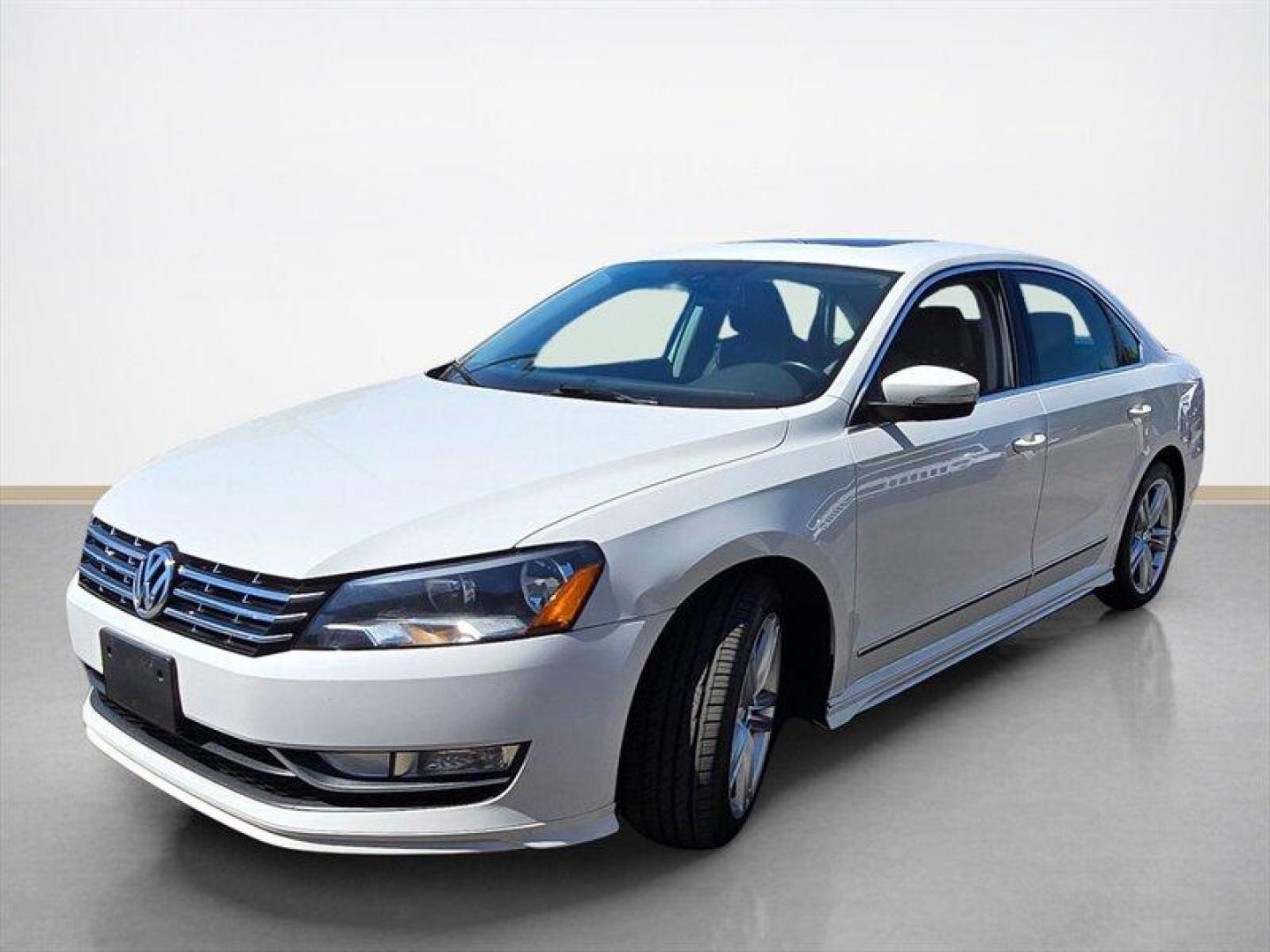 2015 Candy White Volkswagen Passat 3.6L V6 SEL Premium (1VWCM7A32FC) with an 3.6L V6 280hp 258ft. lbs. engine, Automatic transmission, located at 25355 Eames Street, Channahon, IL, 60410, (815) 467-1807, 41.429108, -88.228432 - This 2015 Volkswagen Passat 3.6L V6 SEL Premium combines performance, comfort, and style in a well-maintained package. Powered by a 3.6L V6 engine delivering 280 horsepower and 258 lb-ft of torque, this sedan offers a responsive driving experience. Its Candy White exterior is complemented by the Cor - Photo#7