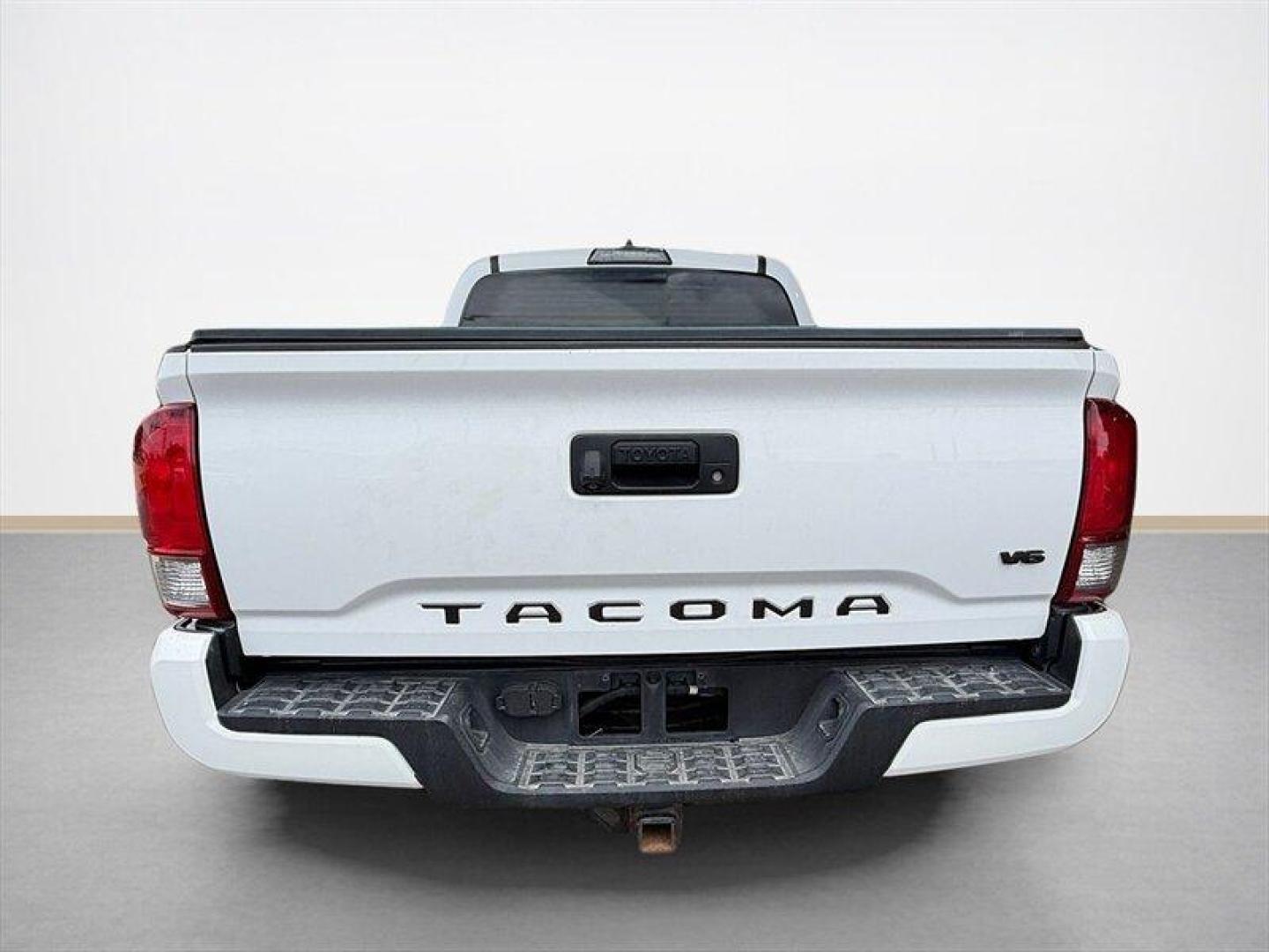 2017 Super White Toyota Tacoma SR V6 (3TMCZ5ANXHM) with an 3.5L V6 278hp 265ft. lbs. engine, Automatic transmission, located at 25355 Eames Street, Channahon, IL, 60410, (815) 467-1807, 41.429108, -88.228432 - Unleash raw power and unstoppable performance with this 2017 Toyota Tacoma SR V6. Beneath the hood roars a fierce 3.5L V6 engine, cranking out a commanding 278 horsepower and 265 lb-ft of torque, built to dominate both city streets and rugged trails. Dressed in a striking Super White exterior, this - Photo#4
