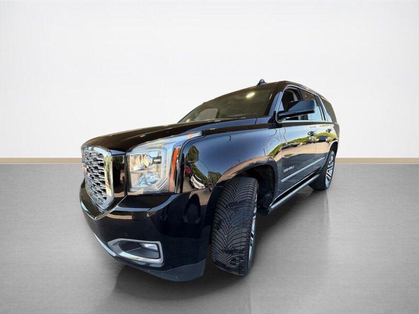 2018 Onyx Black GMC Yukon Denali (1GKS2CKJ4JR) with an EcoTec3 6.2L V8 420hp 460ft. lbs. engine, Automatic transmission, located at 25355 Eames Street, Channahon, IL, 60410, (815) 467-1807, 41.429108, -88.228432 - Looking for a ride thats as bold as you are? Feast your eyes on this 2018 GMC Yukon Denali in sleek Onyx Black, wrapped in sophistication and ready to turn heads. Under that powerful hood beats the heart of a beast an EcoTec3 6.2L V8 engine pumping out a juicy 420 horsepower and a torque monster at - Photo#7