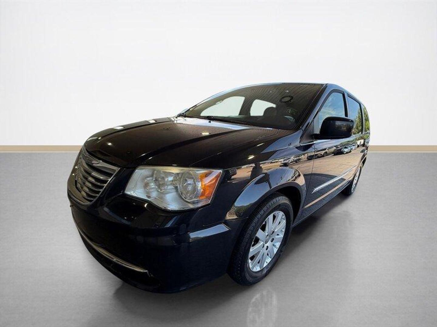 2015 Brilliant Black Crystal Pearl Coat Chrysler Town and Country Touring (2C4RC1BG7FR) with an Pentastar 3.6L Flex Fuel V6 283hp 260ft. lbs. engine, Automatic transmission, located at 25355 Eames Street, Channahon, IL, 60410, (815) 467-1807, 41.429108, -88.228432 - Unleash the power and dominance of the 2015 Chrysler Town and Country Touringwhere commanding performance meets unapologetic style. Roaring under the hood is the mighty Pentastar 3.6L Flex Fuel V6 engine, packing an impressive 283 horsepower and 260 ft-lbs of torque that refuses to be ignored. Thi - Photo#29