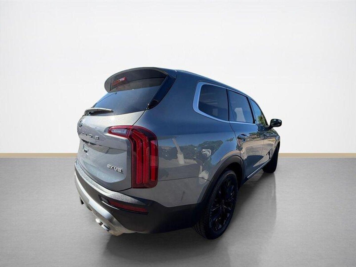 2020 Everlasting Silver Kia Telluride SX (5XYP5DHC7LG) with an 3.8L V6 291hp 262ft. lbs. engine, Automatic transmission, located at 25355 Eames Street, Channahon, IL, 60410, (815) 467-1807, 41.429108, -88.228432 - BIG SUV ENERGY. ZERO DEALER PREP FEES. This 2020 Kia Telluride SX AWD is serving luxury without the luxury price tag. Gravity Gray with Black Rims Heated and Cooled Leather Seats Navigation Bucket Seats Backup Camera Panoramic Sunroof AWD Confidence And here's the best part... FULLY SERVICED - Photo#1